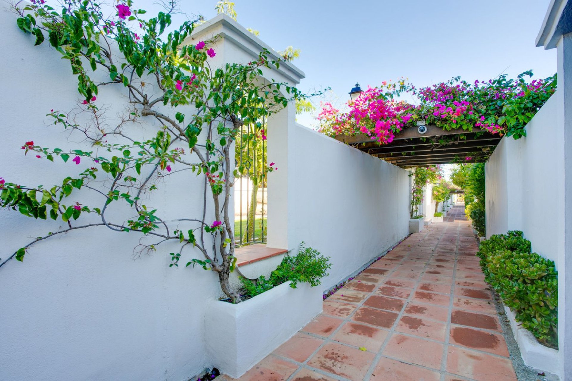 Resale - House - Townhouse - Estepona - Estepona Centro