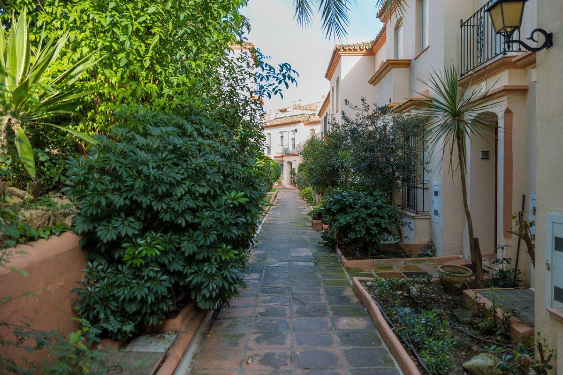 Resale - House - Townhouse - Estepona - Estepona Centro