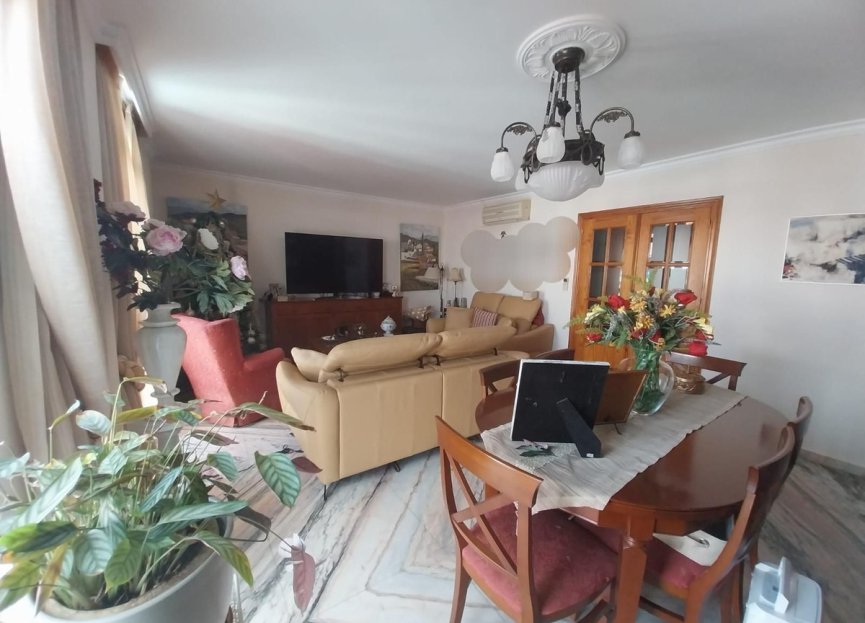 Resale - House - Townhouse - Estepona - Estepona Centro