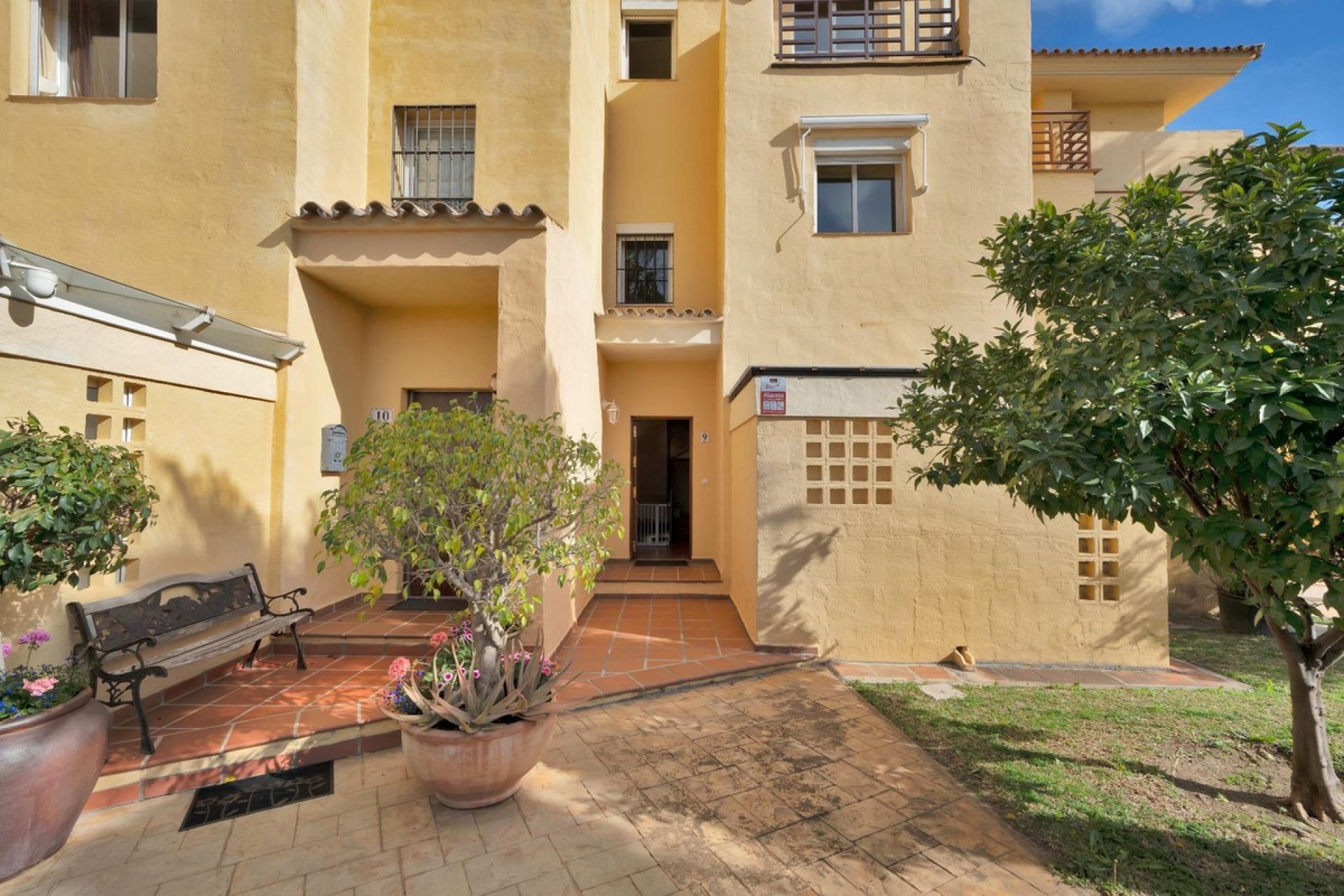 Resale - House - Townhouse - Estepona - Estepona Centro