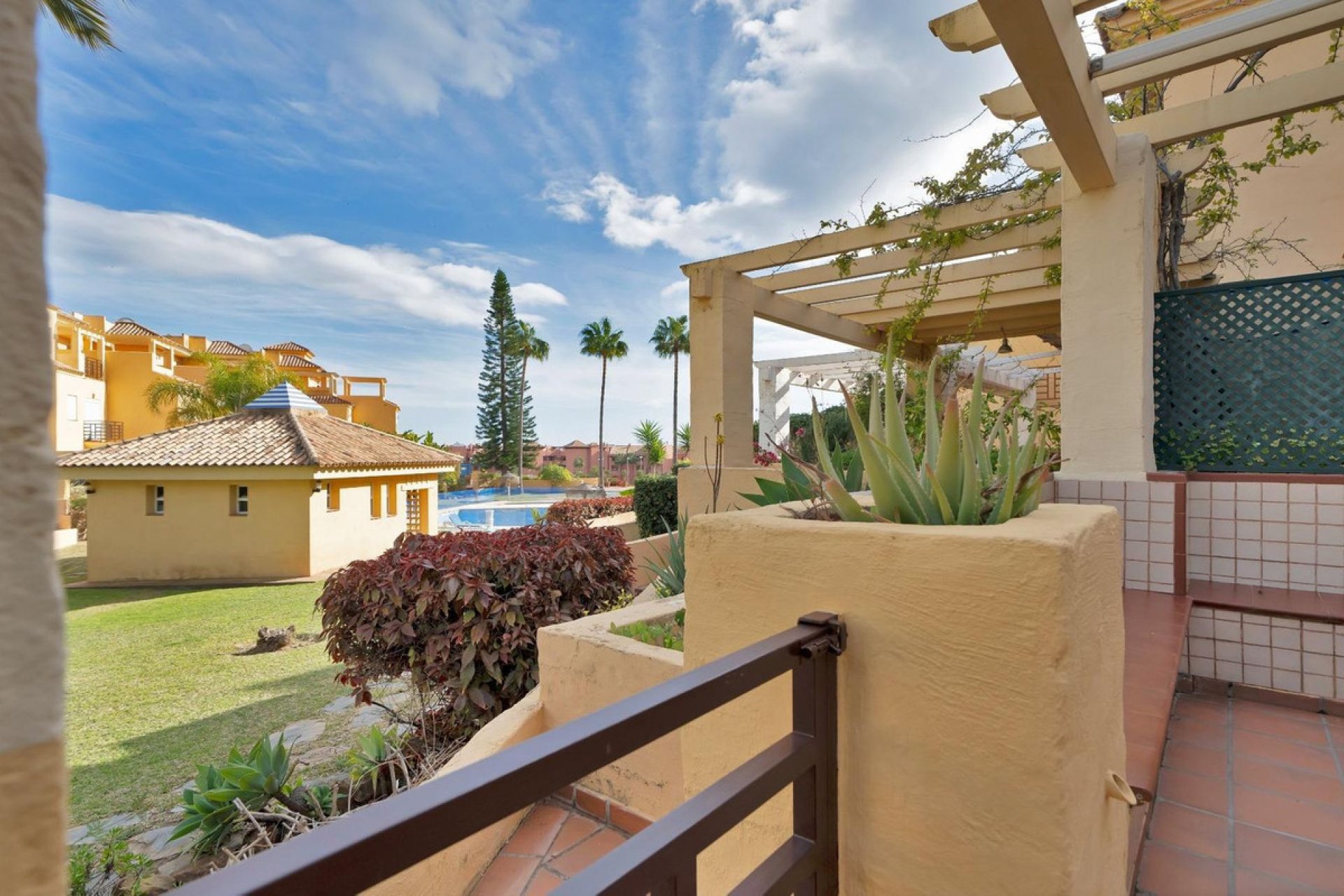 Resale - House - Townhouse - Estepona - Estepona Centro