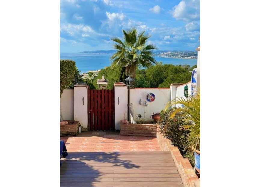 Resale - House - Townhouse - Estepona - Estepona Centro