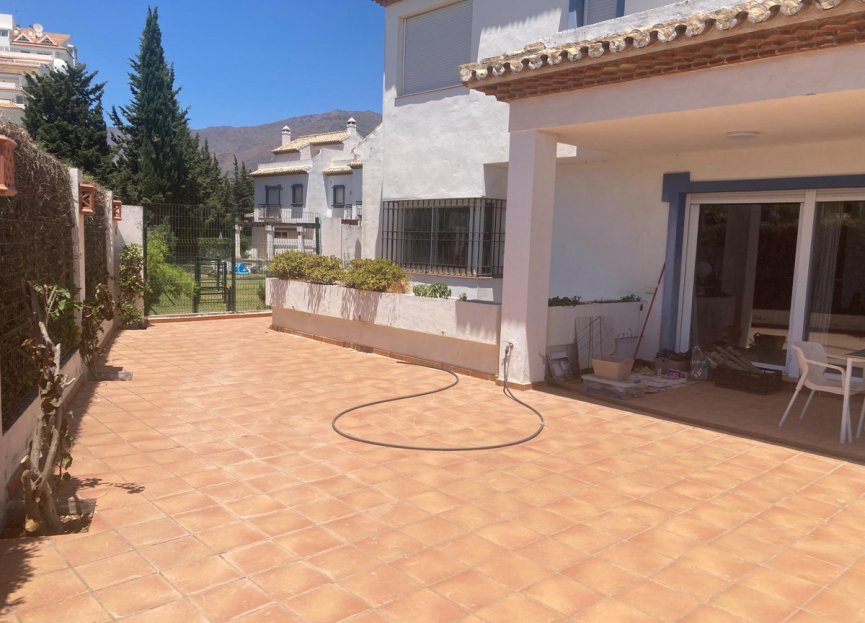 Resale - House - Townhouse - Estepona - Estepona Centro