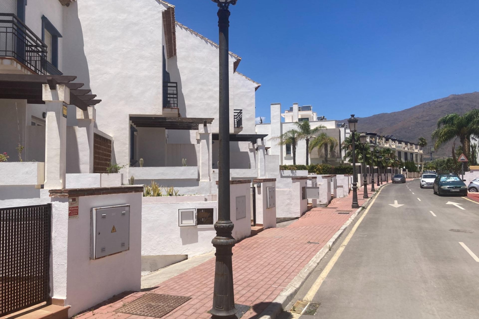 Resale - House - Townhouse - Estepona - Estepona Centro