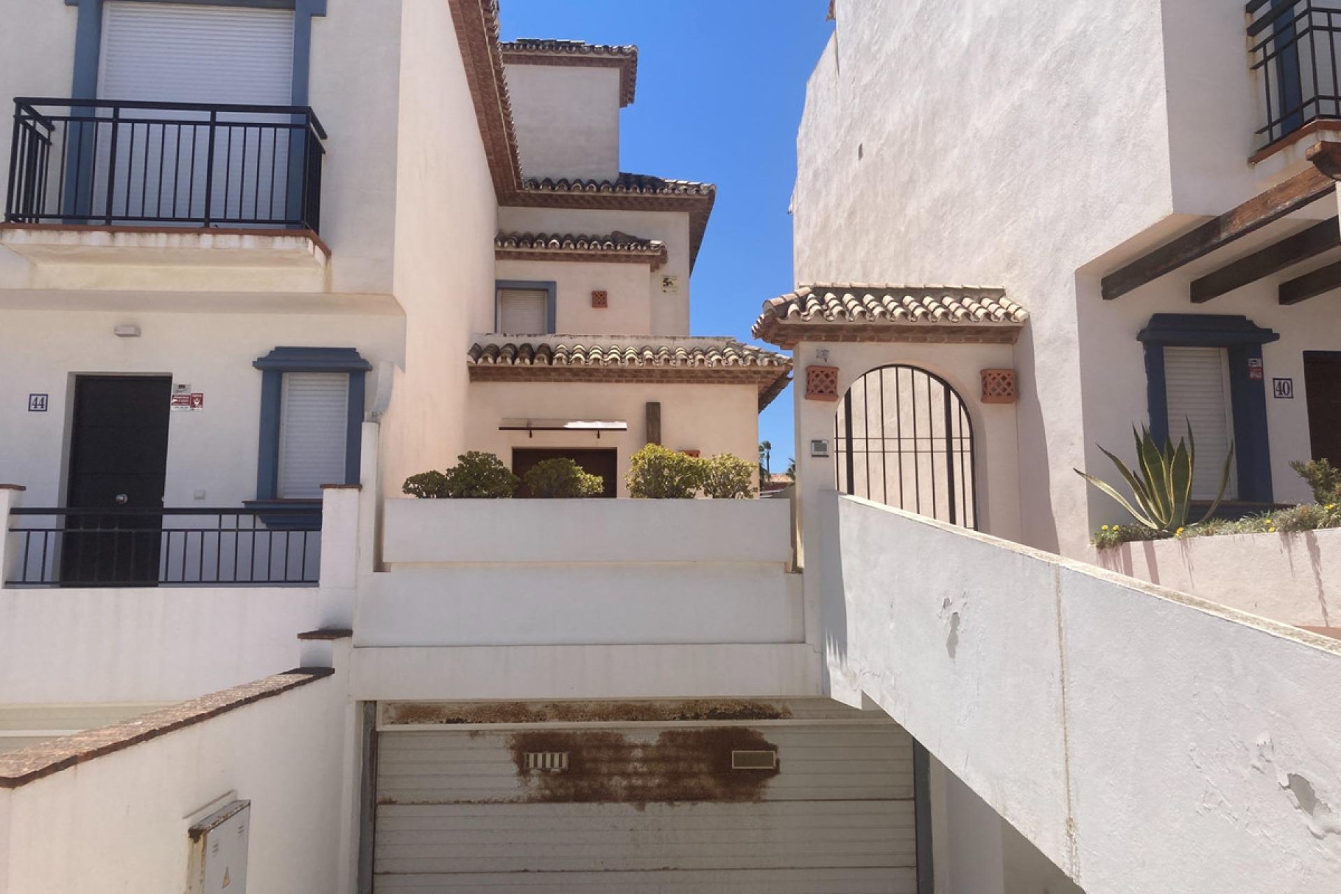 Resale - House - Townhouse - Estepona - Estepona Centro