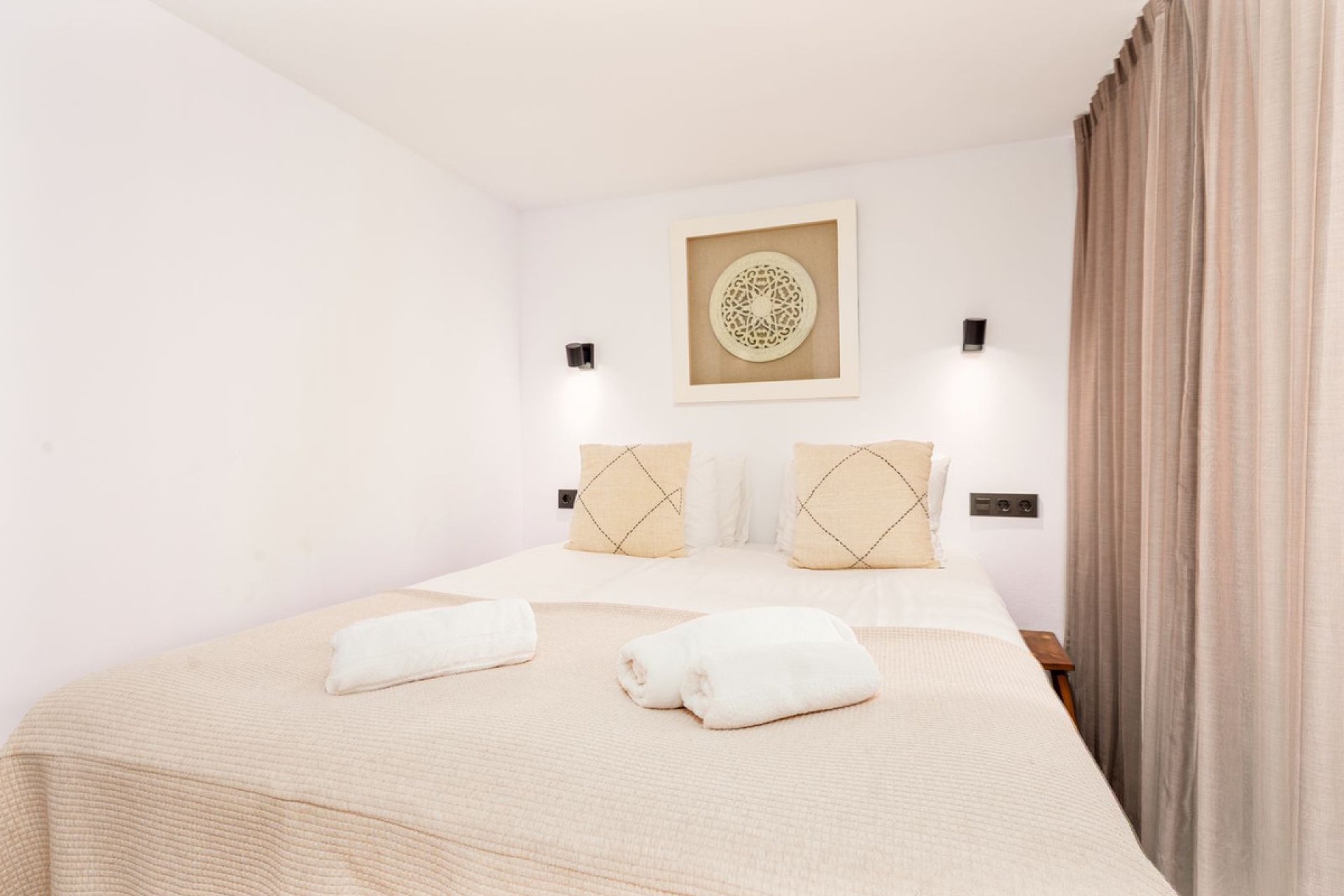 Resale - House - Townhouse - Estepona - Estepona Centro