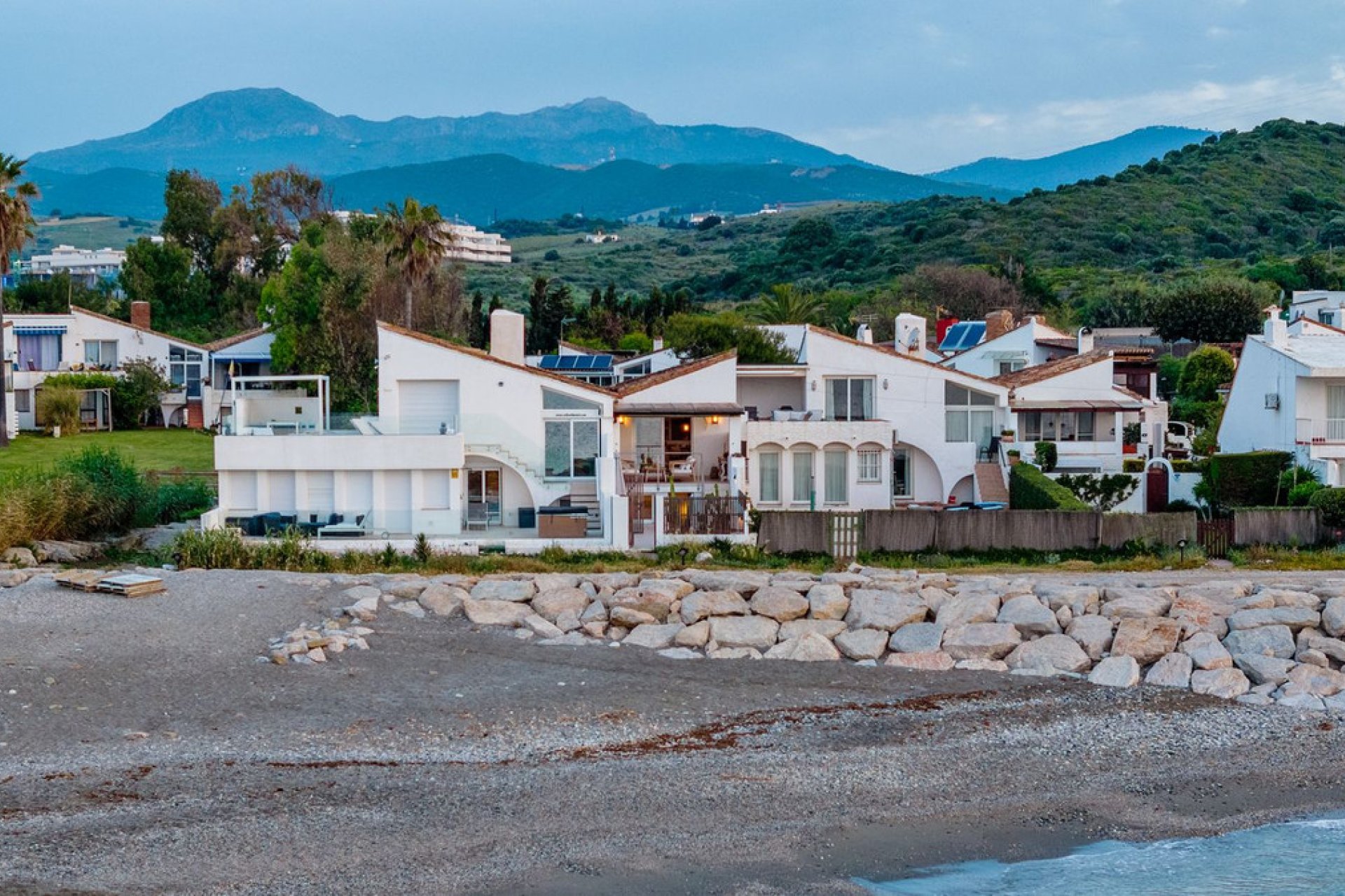 Resale - House - Townhouse - Estepona - Estepona Centro