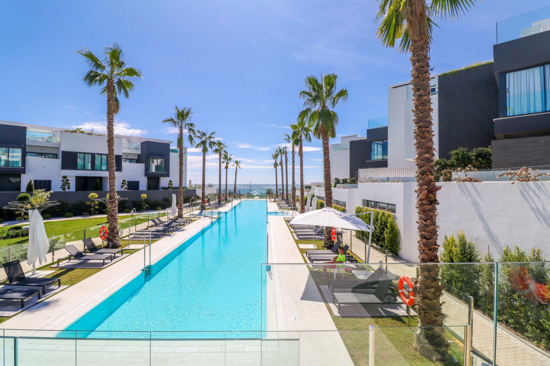 Resale - House - Townhouse - Estepona - Estepona Centro