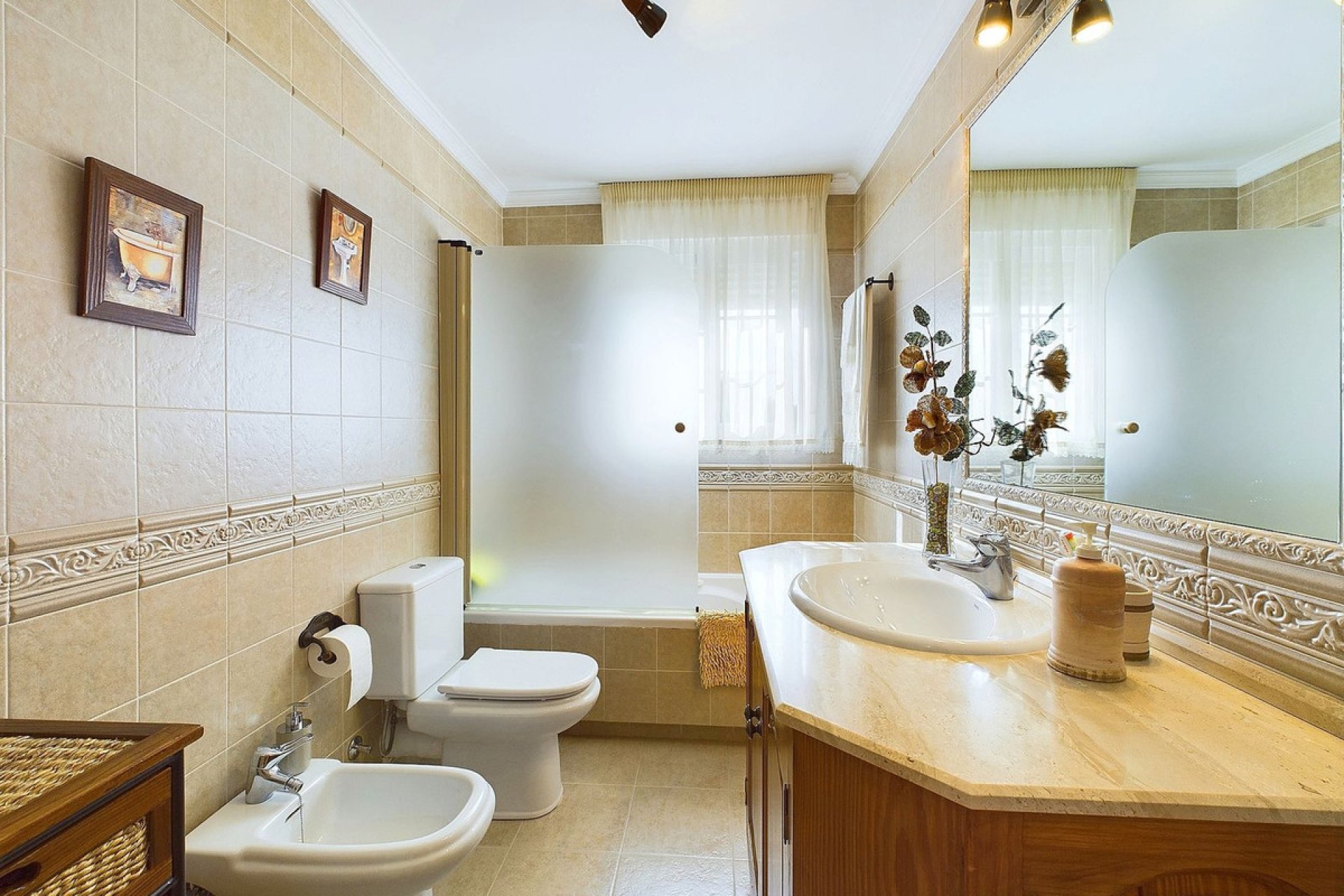 Resale - House - Townhouse - Estepona - Estepona Centro