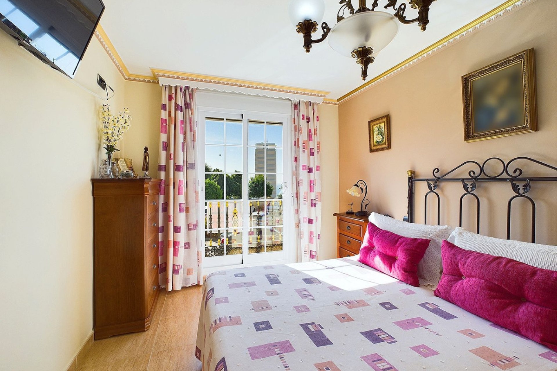 Resale - House - Townhouse - Estepona - Estepona Centro