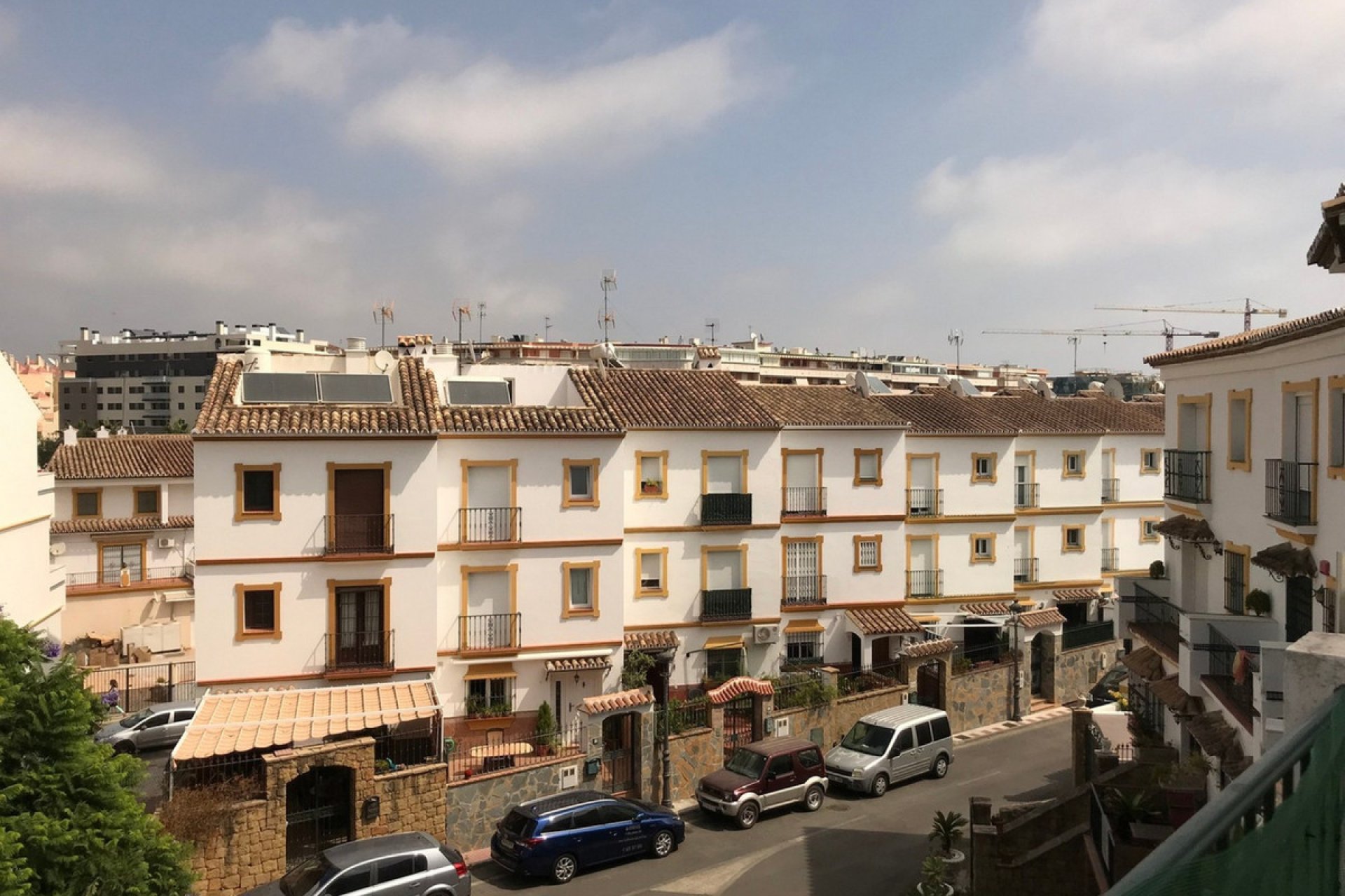 Resale - House - Townhouse - Estepona - Estepona Centro