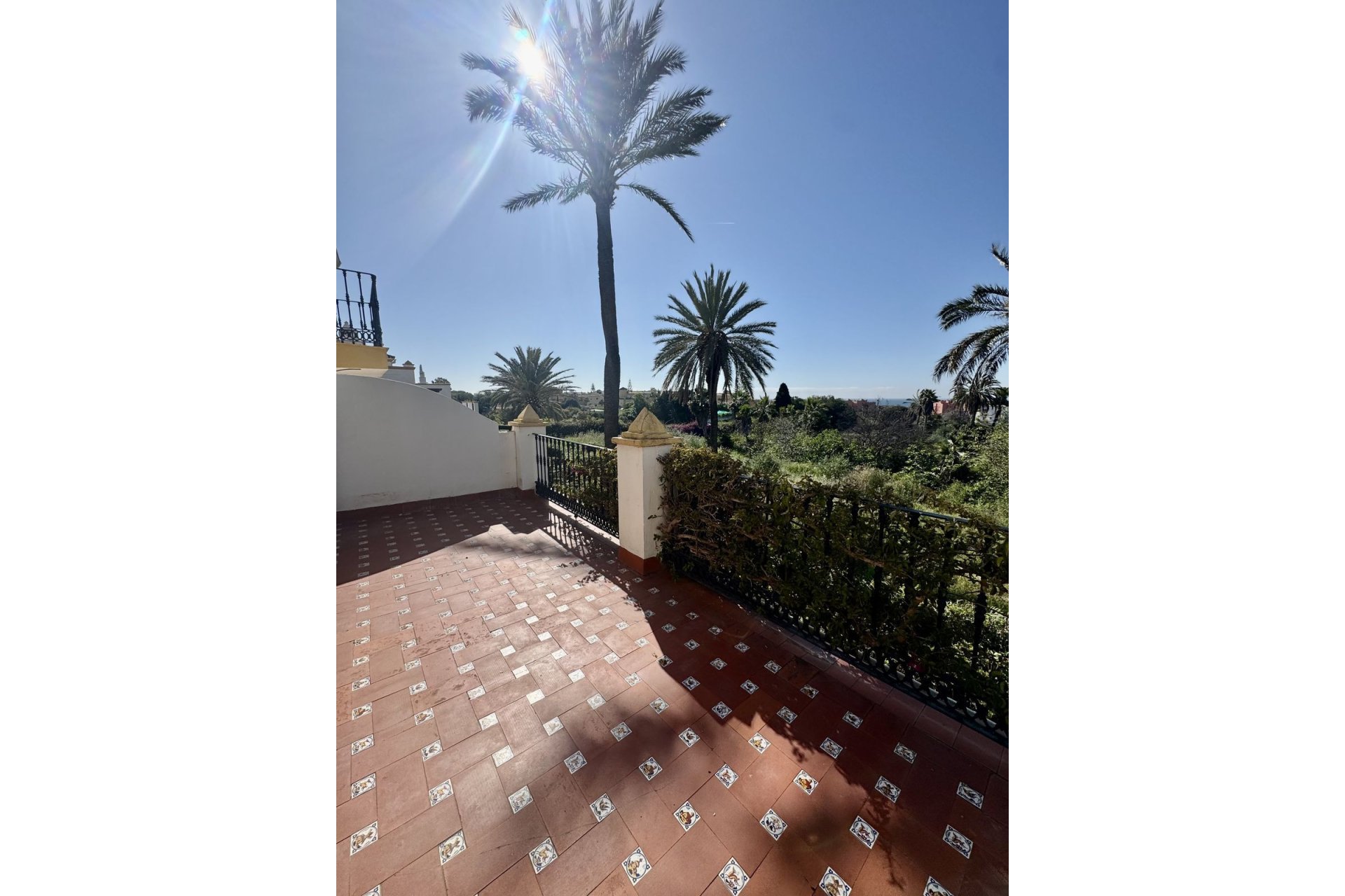 Resale - House - Townhouse - Estepona - Estepona Centro