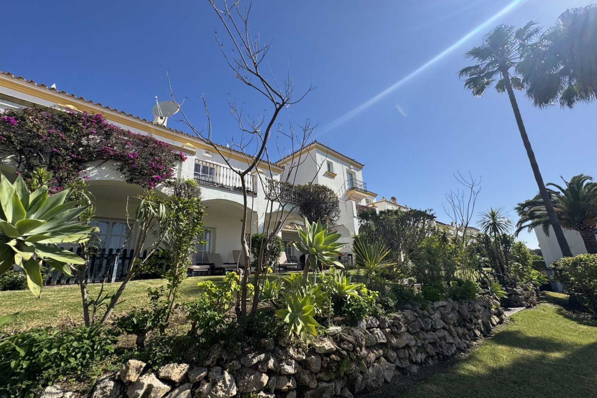 Resale - House - Townhouse - Estepona - Estepona Centro