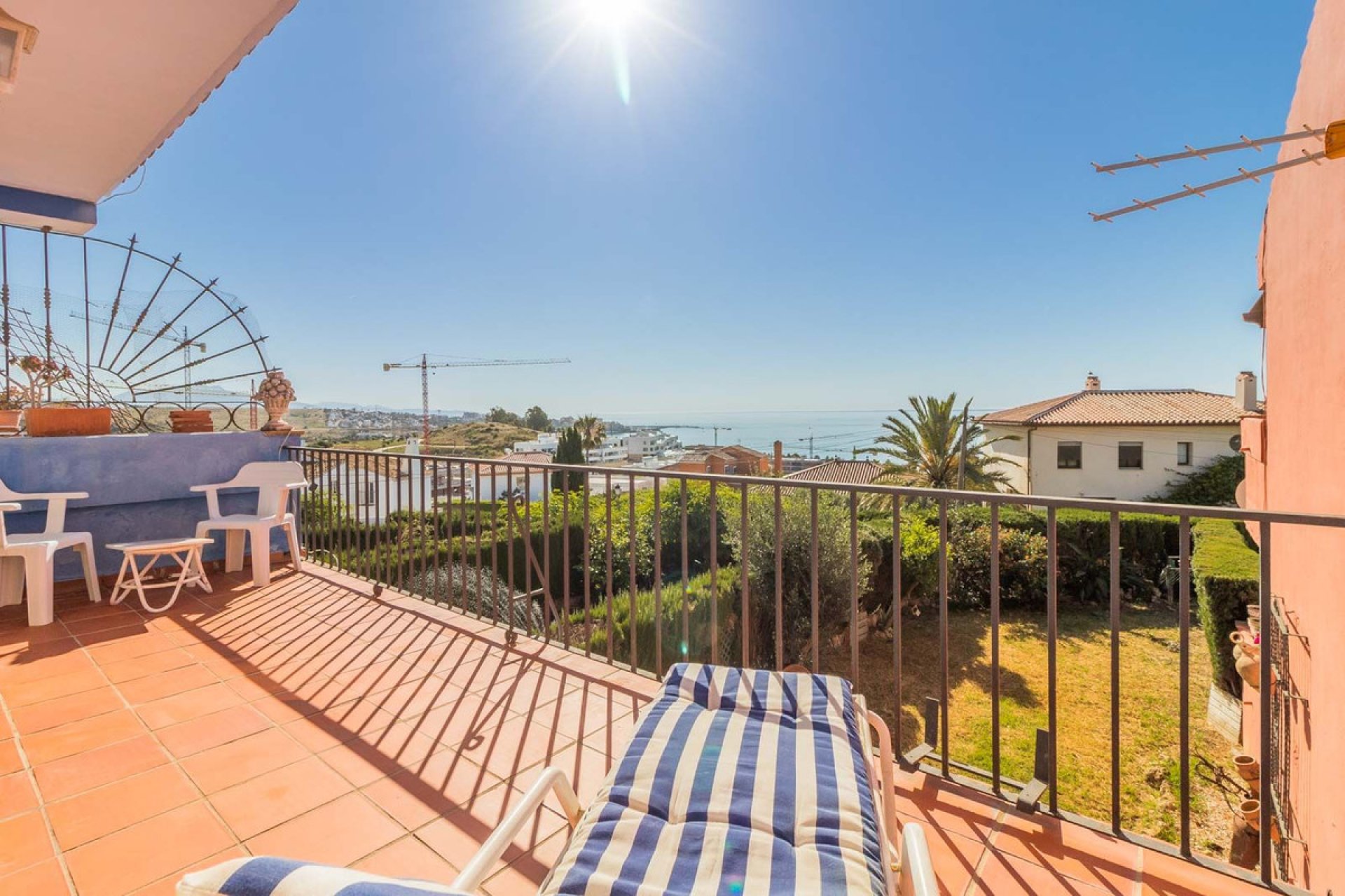 Resale - House - Townhouse - Estepona - Estepona Centro