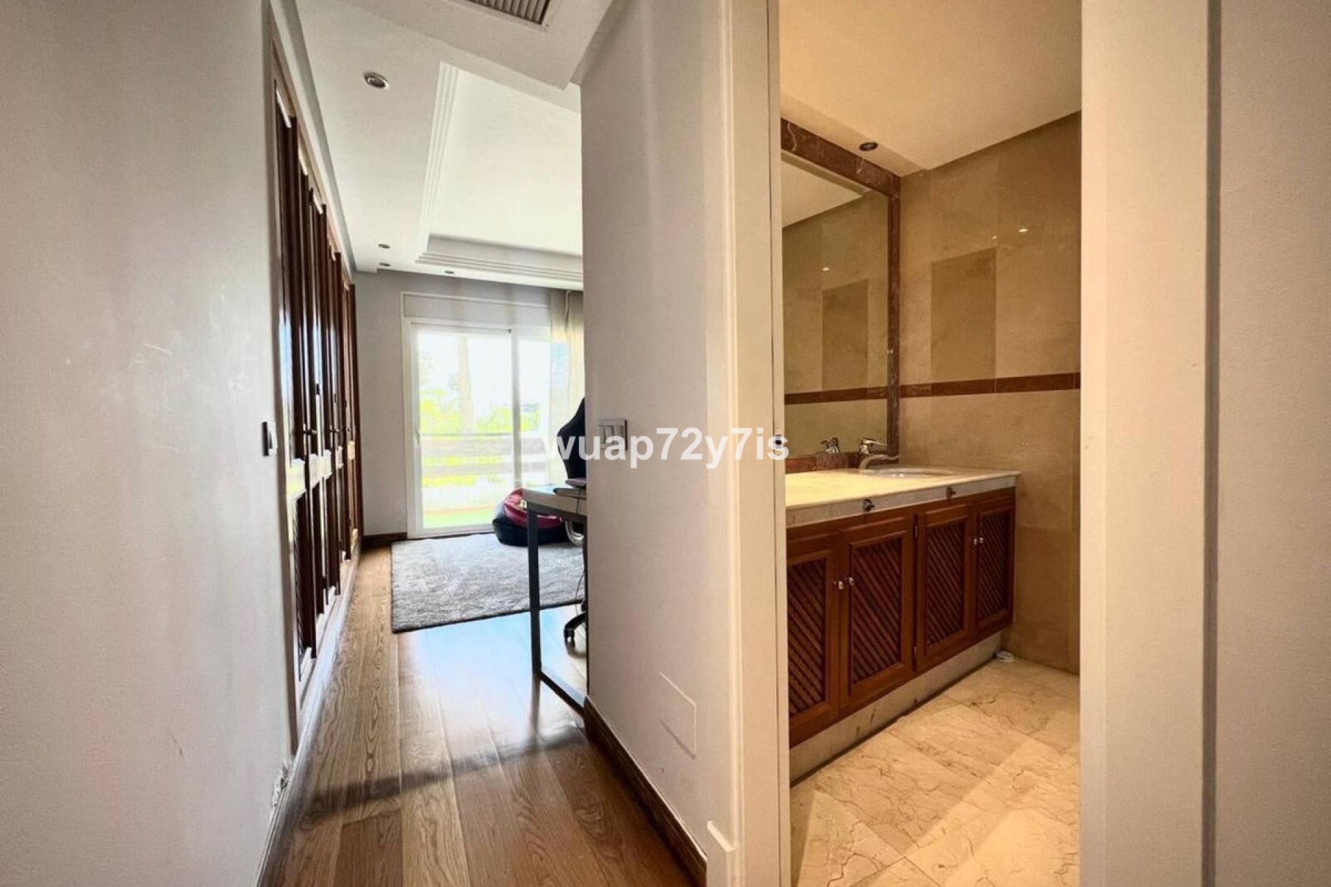 Resale - House - Townhouse - Estepona - Estepona Centro