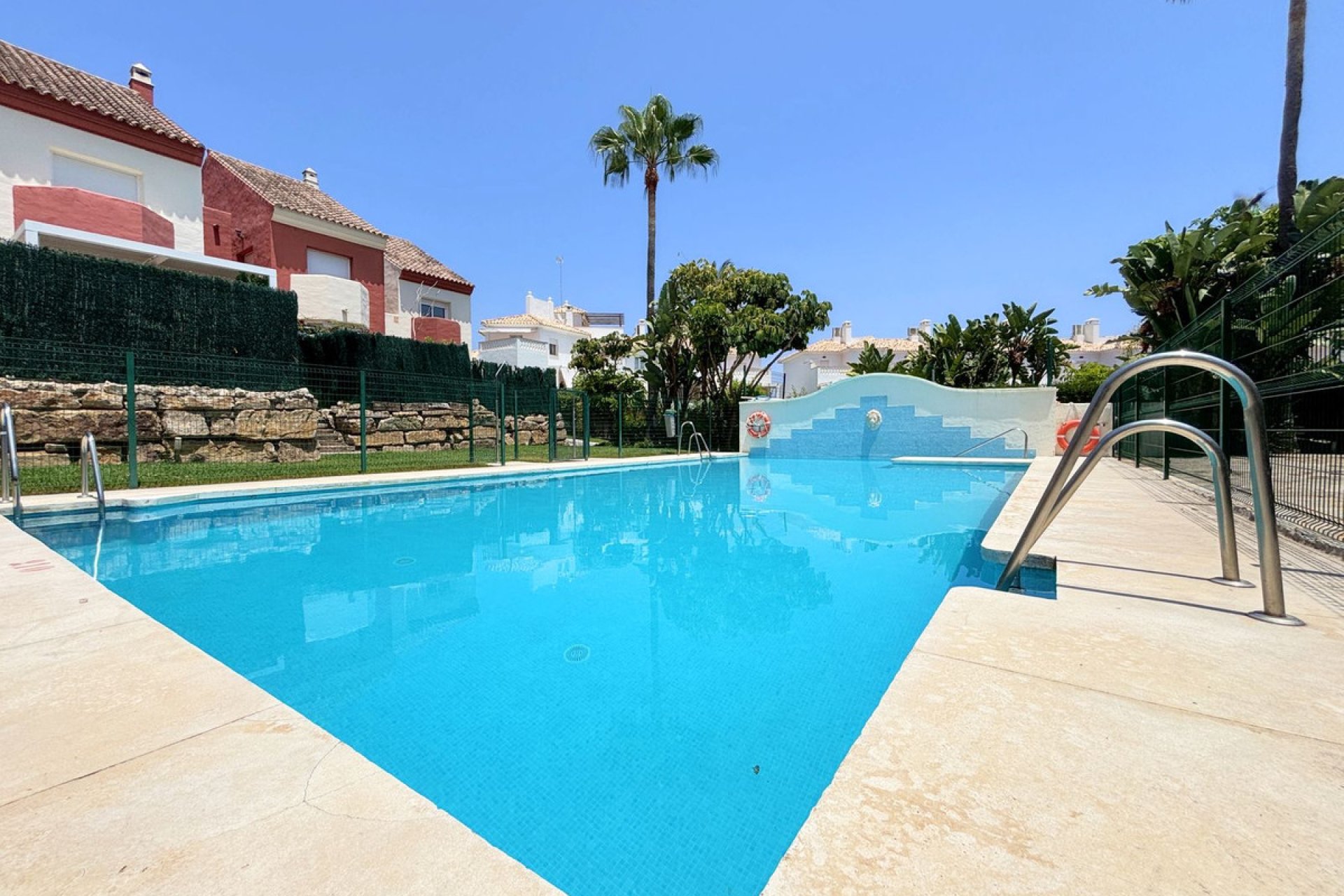 Resale - House - Townhouse - Estepona - Estepona Centro