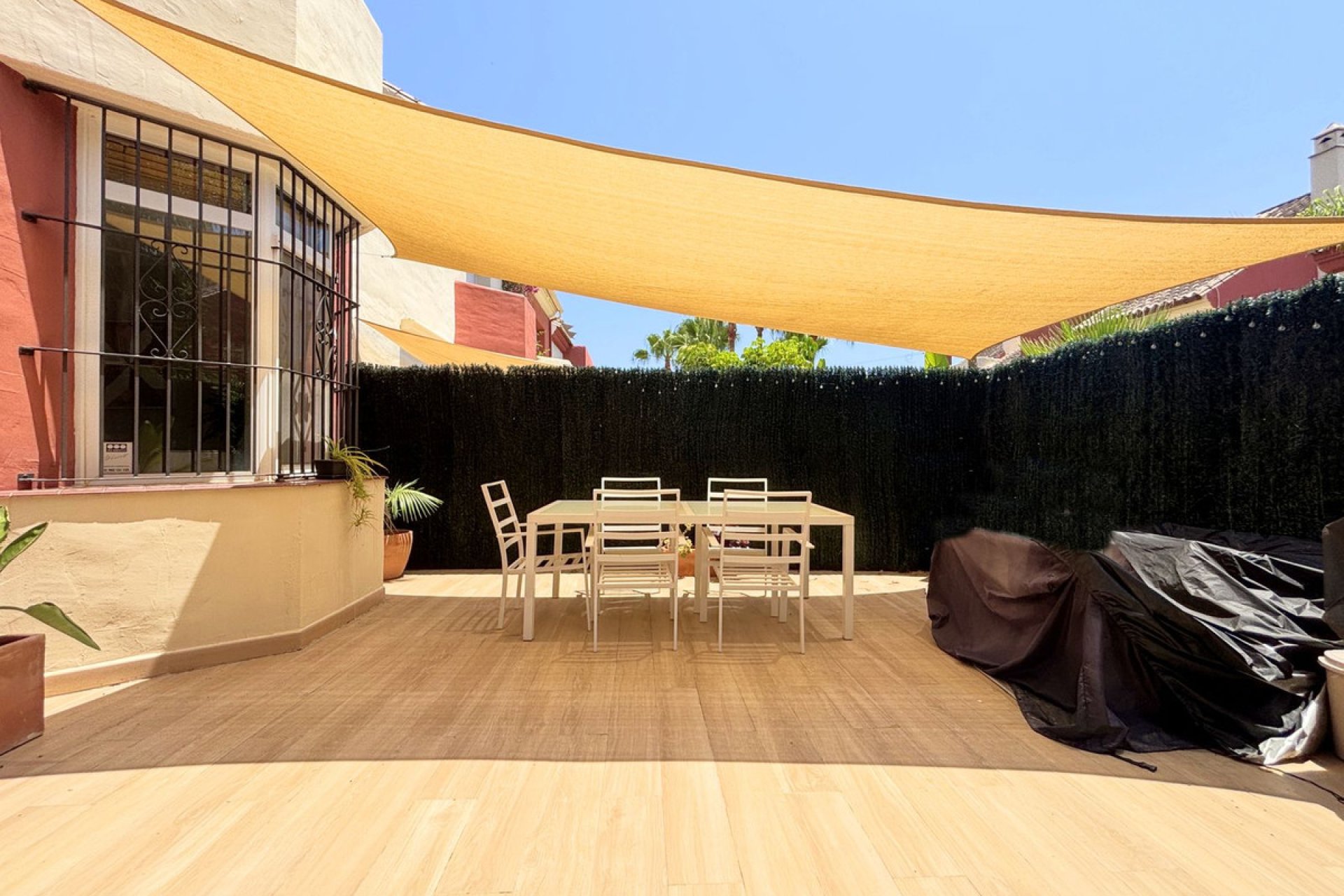 Resale - House - Townhouse - Estepona - Estepona Centro