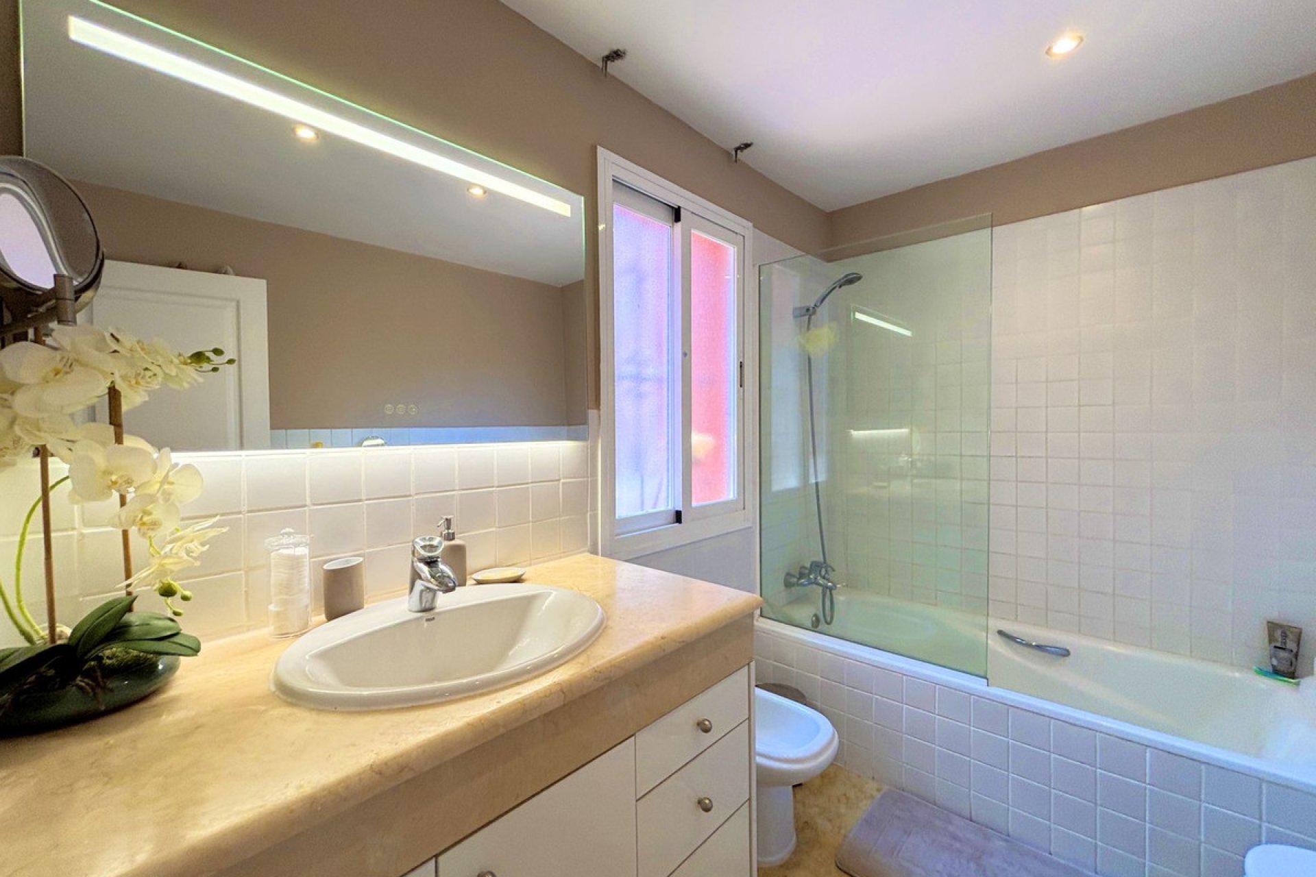 Resale - House - Townhouse - Estepona - Estepona Centro