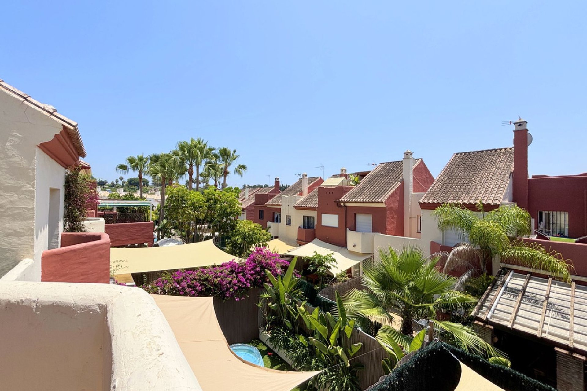 Resale - House - Townhouse - Estepona - Estepona Centro
