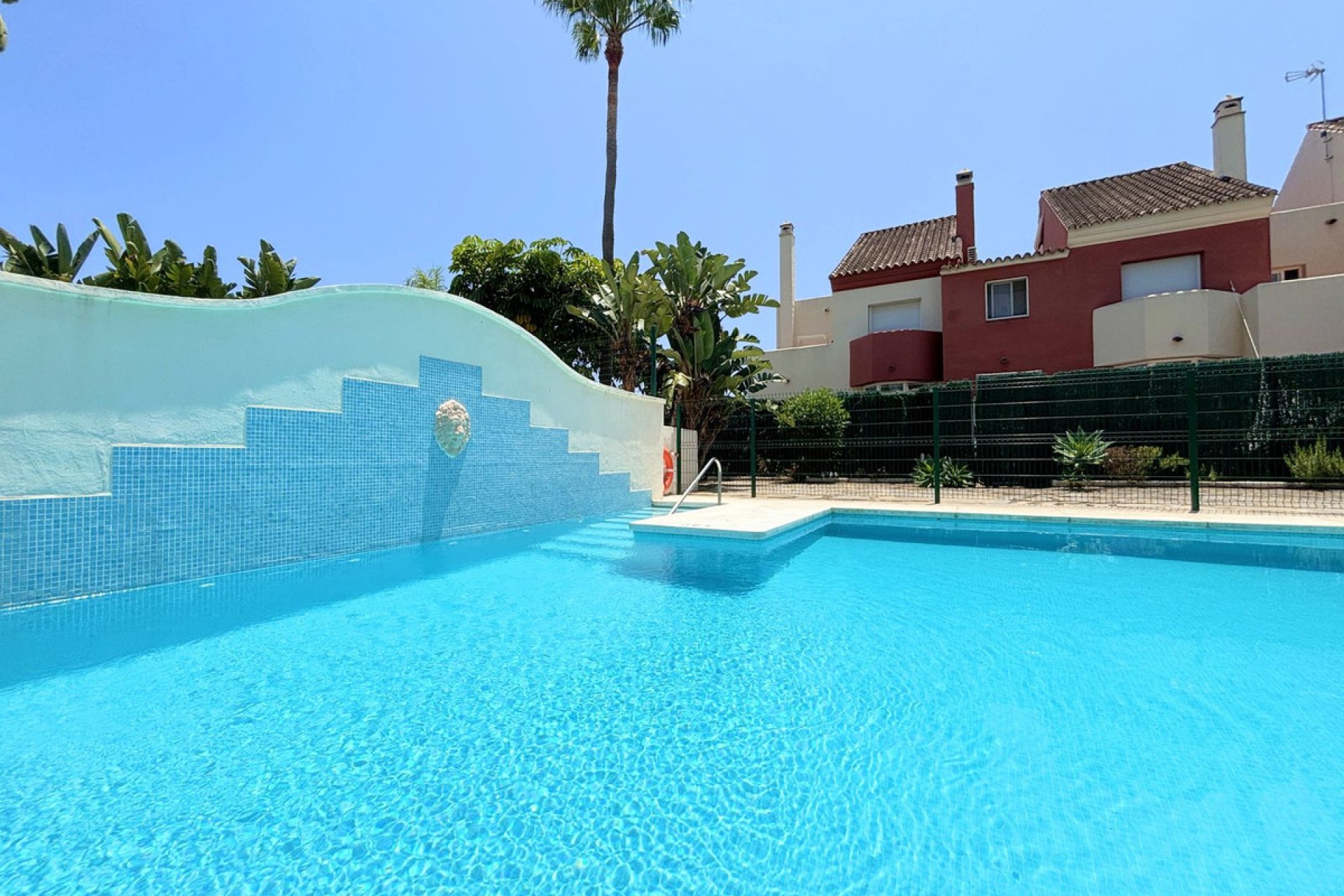 Resale - House - Townhouse - Estepona - Estepona Centro