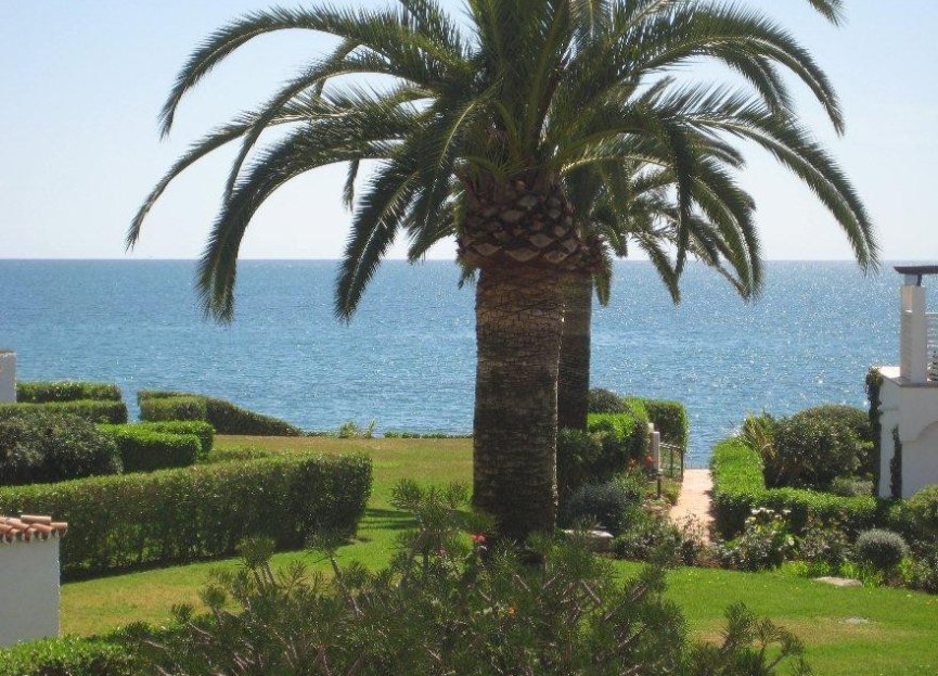 Resale - House - Townhouse - Estepona - Estepona Centro