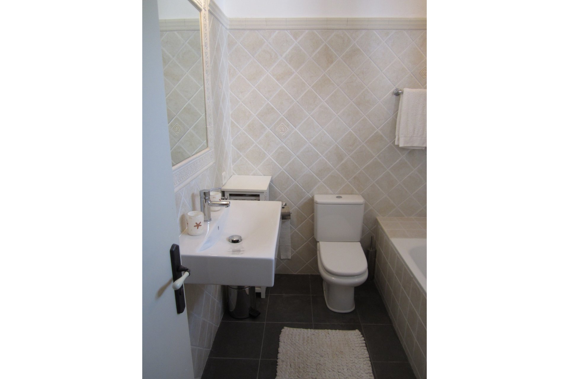 Resale - House - Townhouse - Estepona - Estepona Centro