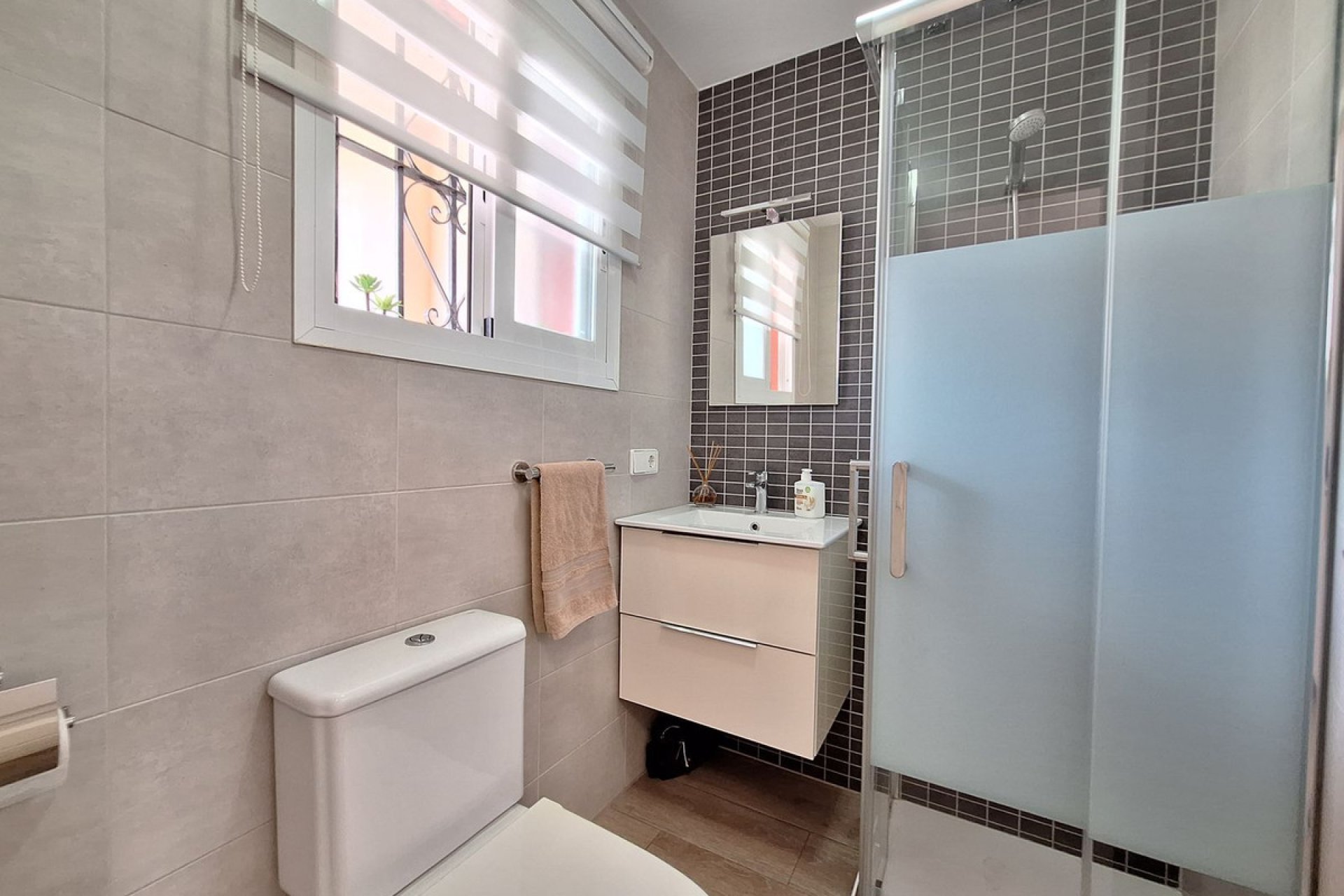 Resale - House - Townhouse - Estepona - Estepona Centro