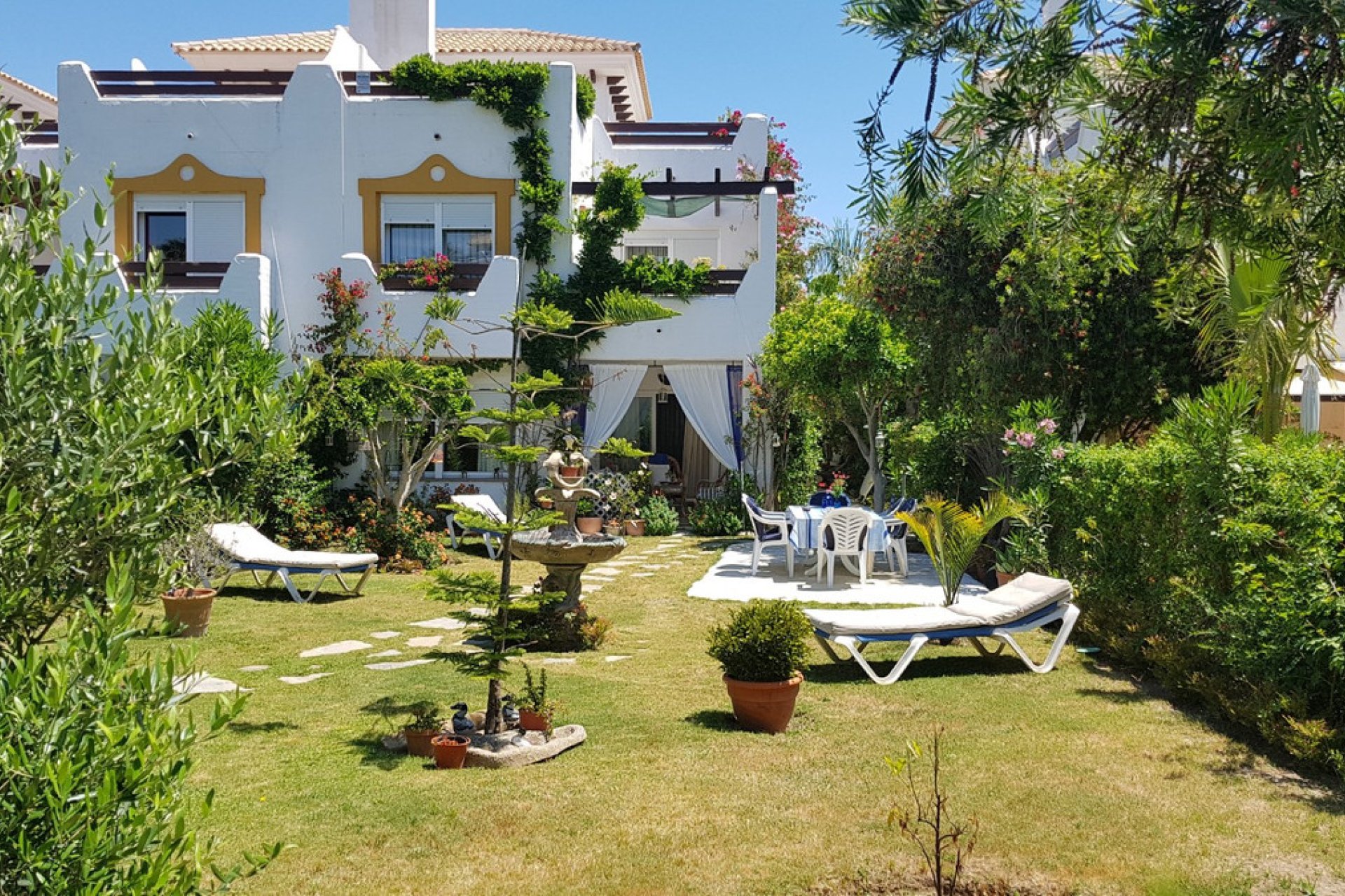 Resale - House - Townhouse - Estepona - Selwo