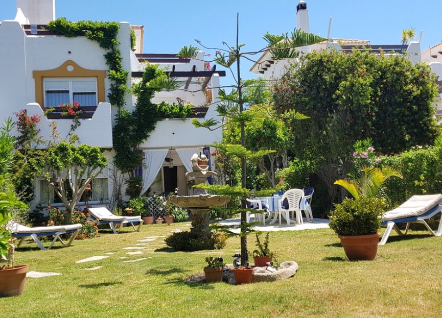 Resale - House - Townhouse - Estepona - Selwo