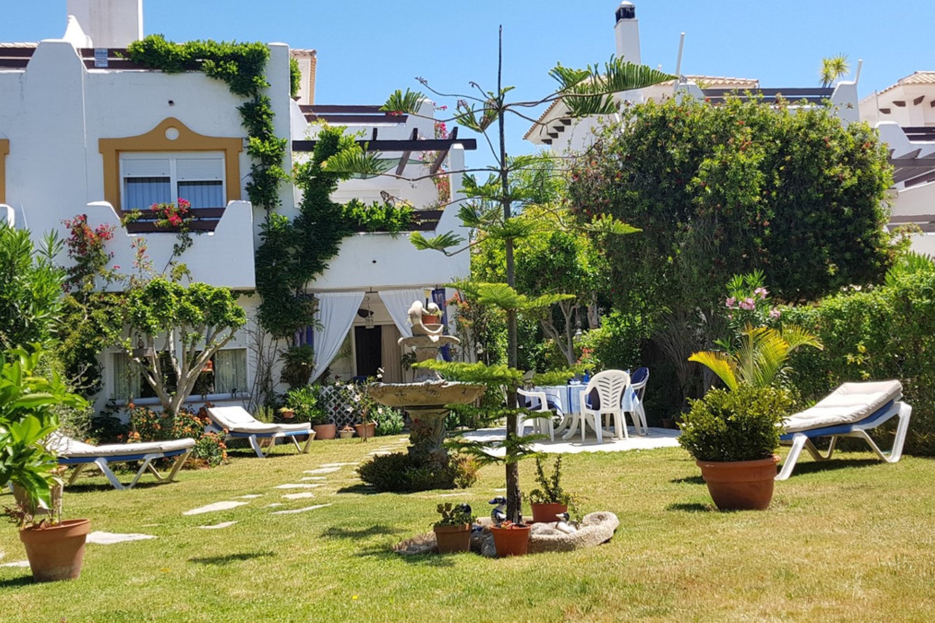 Resale - House - Townhouse - Estepona - Selwo