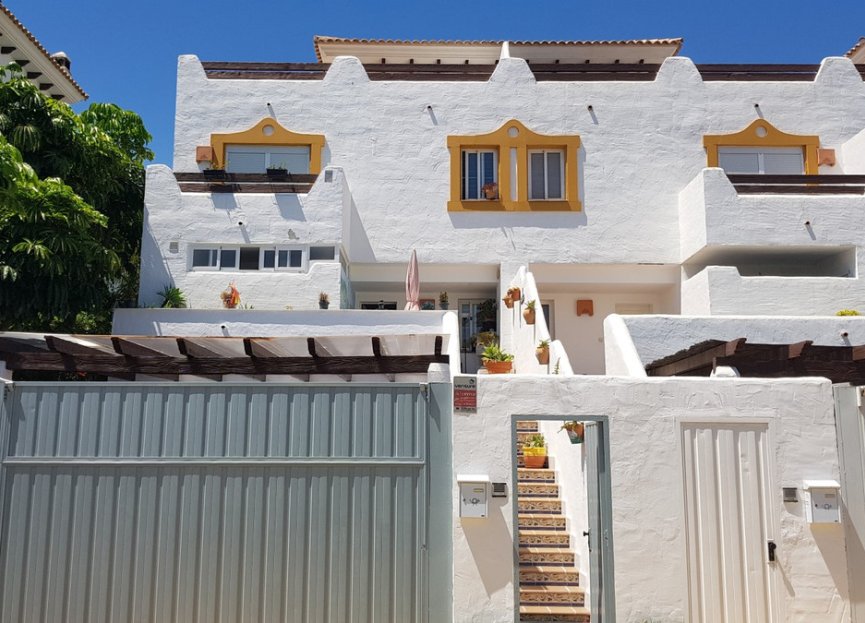 Resale - House - Townhouse - Estepona - Selwo