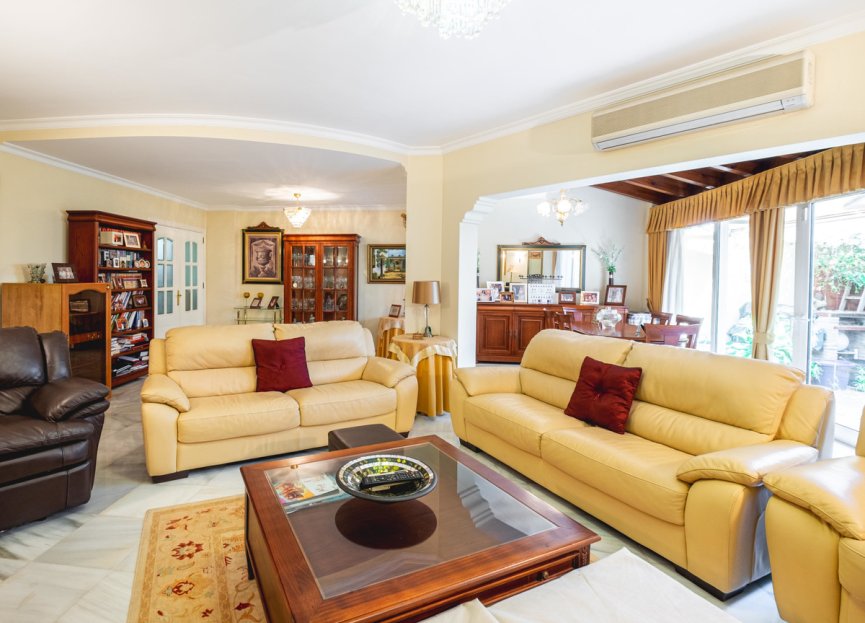 Resale - House - Townhouse - Fuengirola - Fuengirola Centro