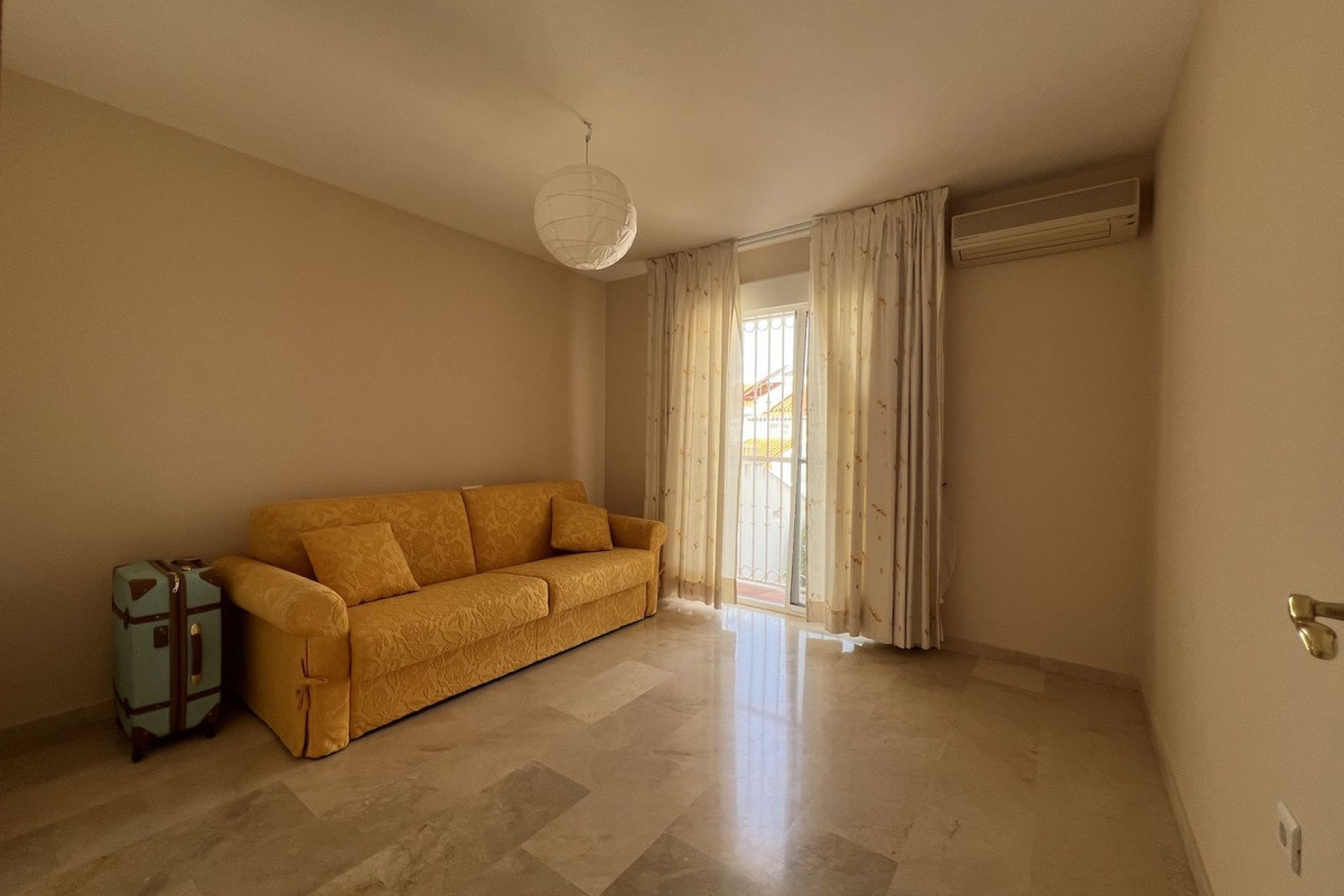 Resale - House - Townhouse - Fuengirola - Fuengirola Centro