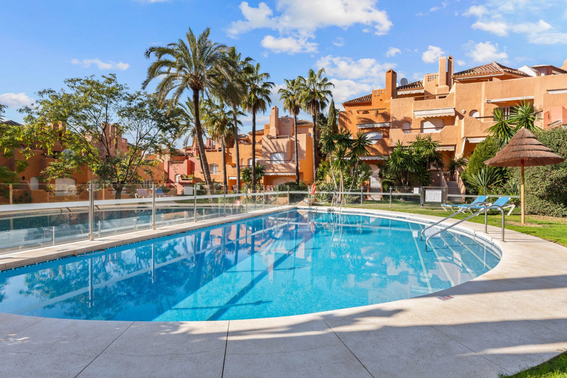 Resale - House - Townhouse - Marbella - Aloha