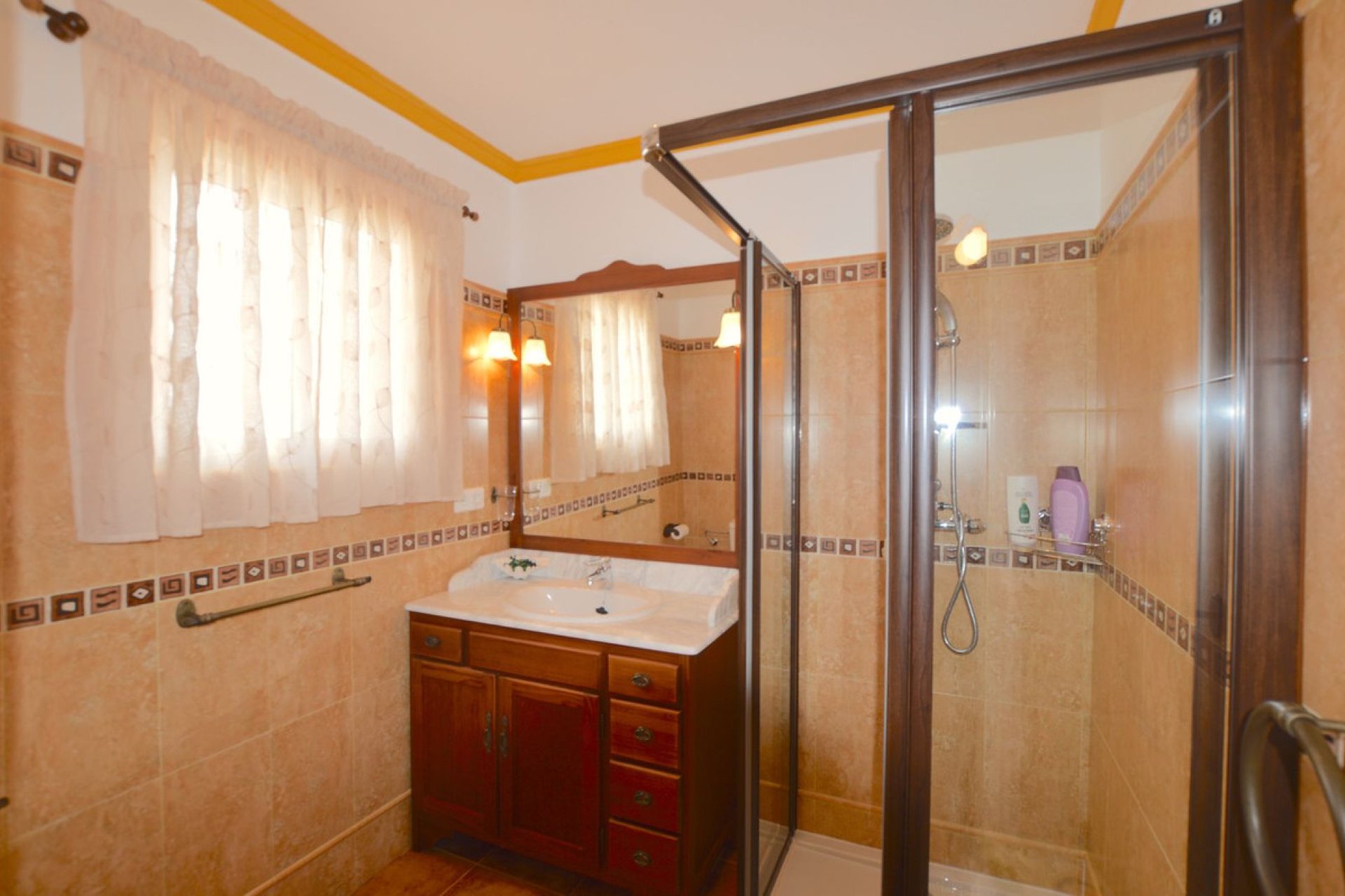 Resale - House - Townhouse - Marbella - Altos de los Monteros