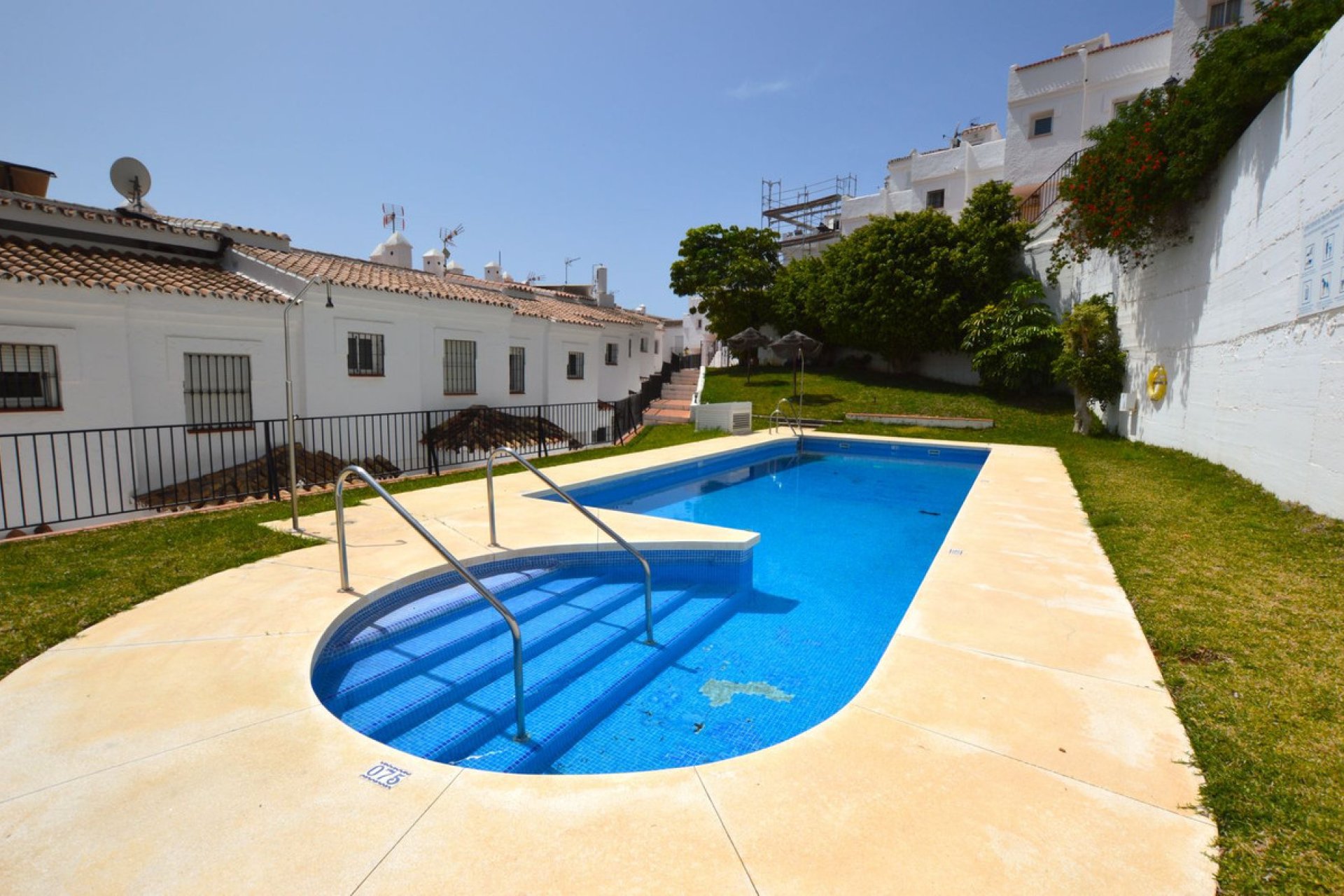 Resale - House - Townhouse - Marbella - Altos de los Monteros
