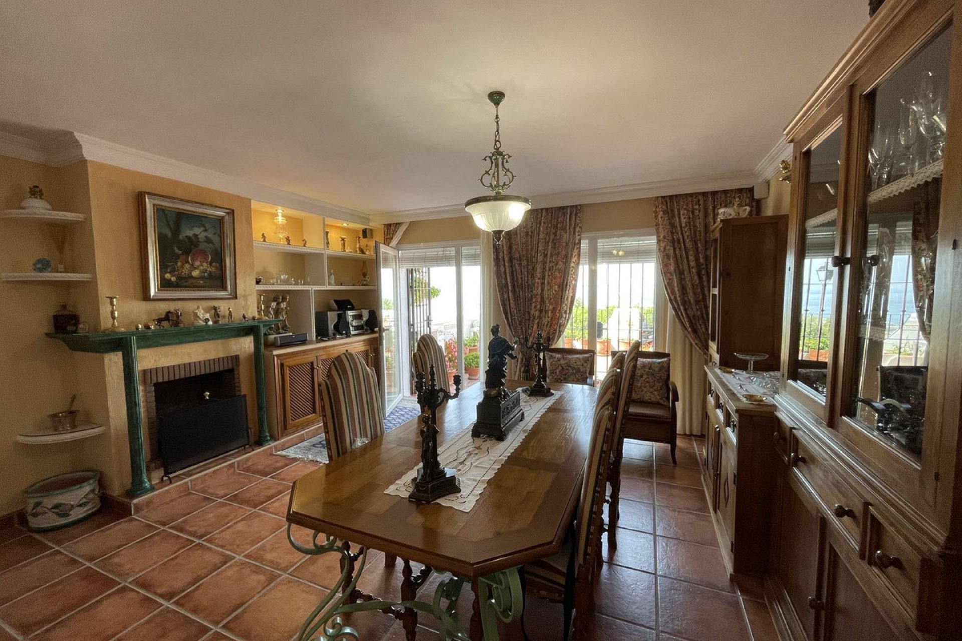 Resale - House - Townhouse - Marbella - Altos de los Monteros