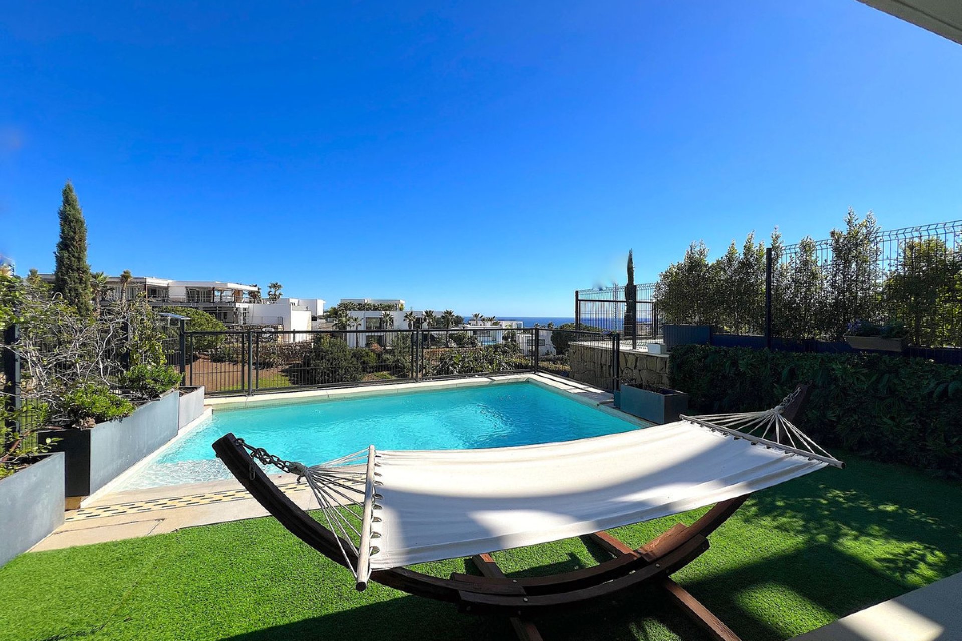 Resale - House - Townhouse - Marbella - Artola