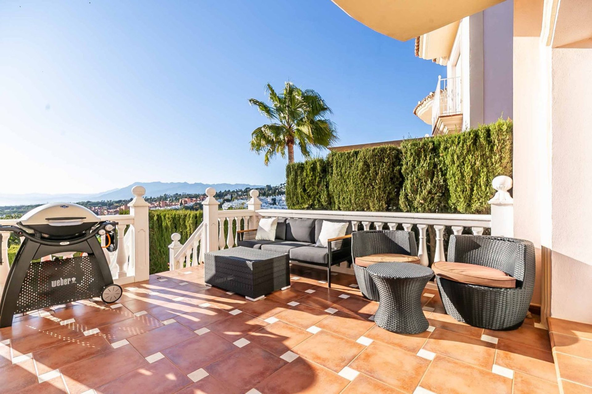 Resale - House - Townhouse - Marbella - Artola
