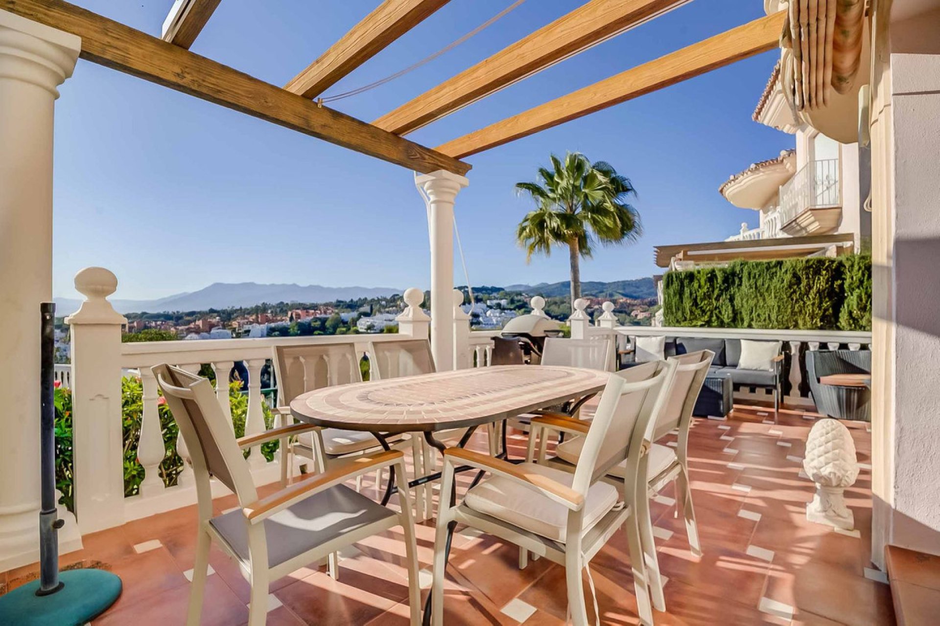 Resale - House - Townhouse - Marbella - Artola