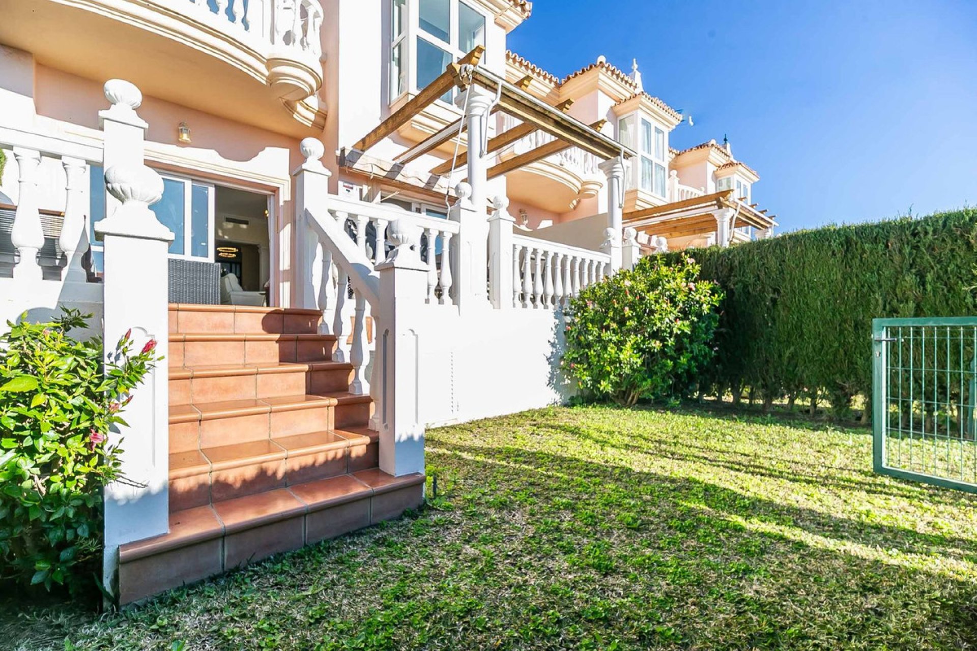 Resale - House - Townhouse - Marbella - Artola