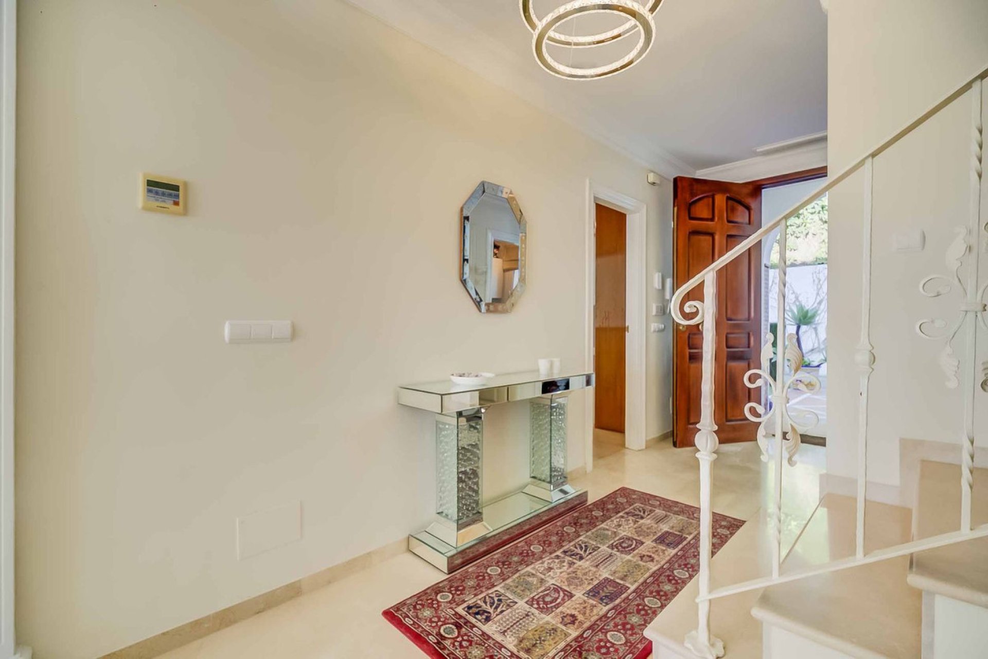 Resale - House - Townhouse - Marbella - Artola
