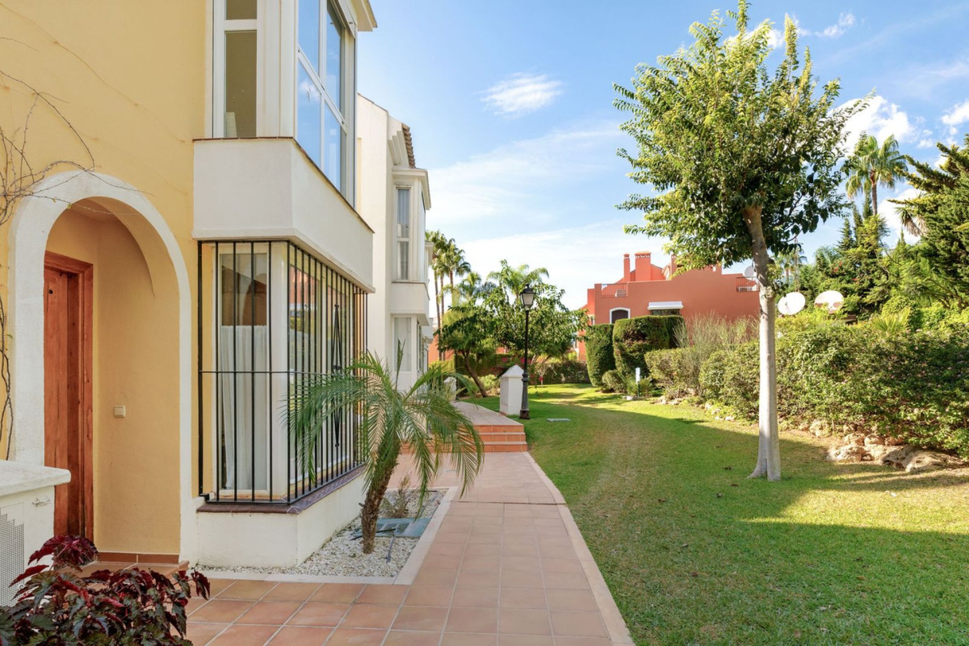 Resale - House - Townhouse - Marbella - Bahía de Marbella