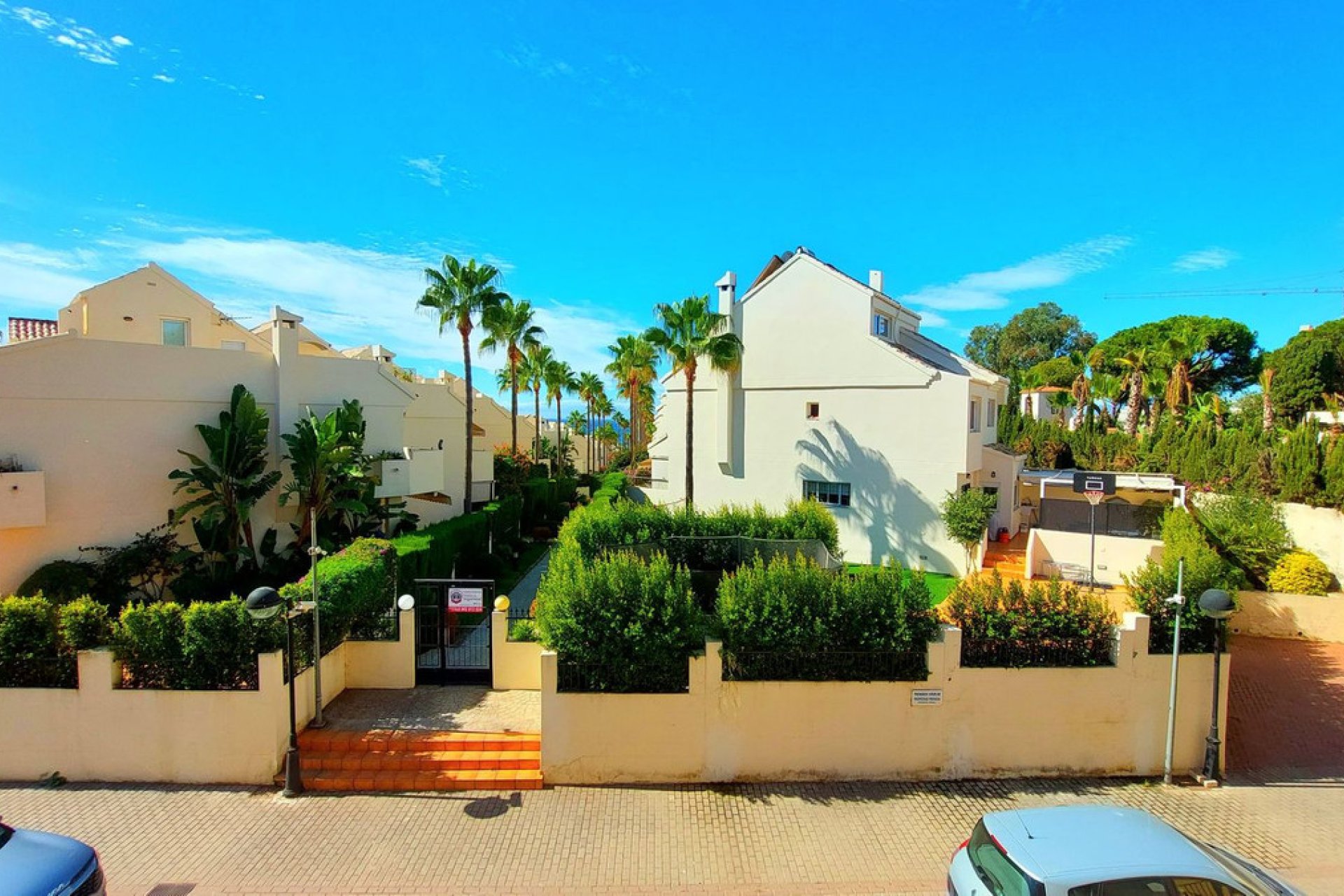 Resale - House - Townhouse - Marbella - Costabella