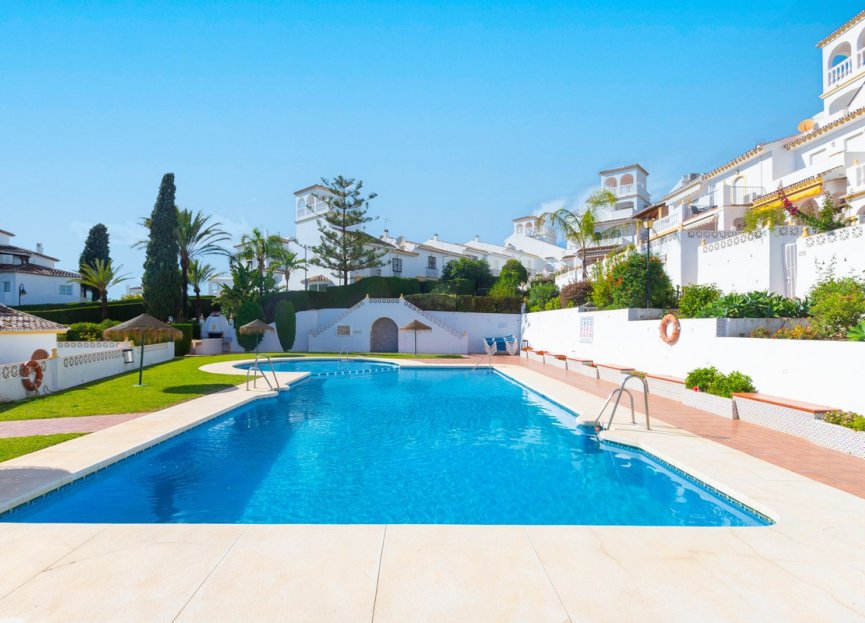 Resale - House - Townhouse - Marbella - Elviria