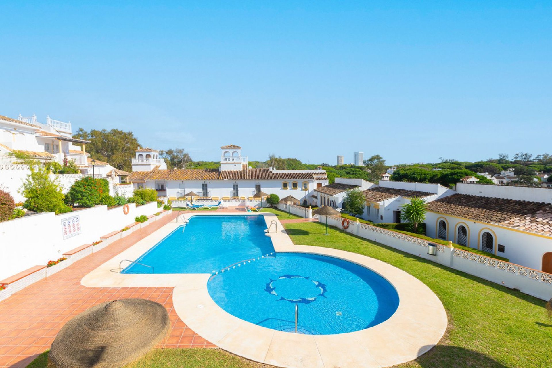 Resale - House - Townhouse - Marbella - Elviria