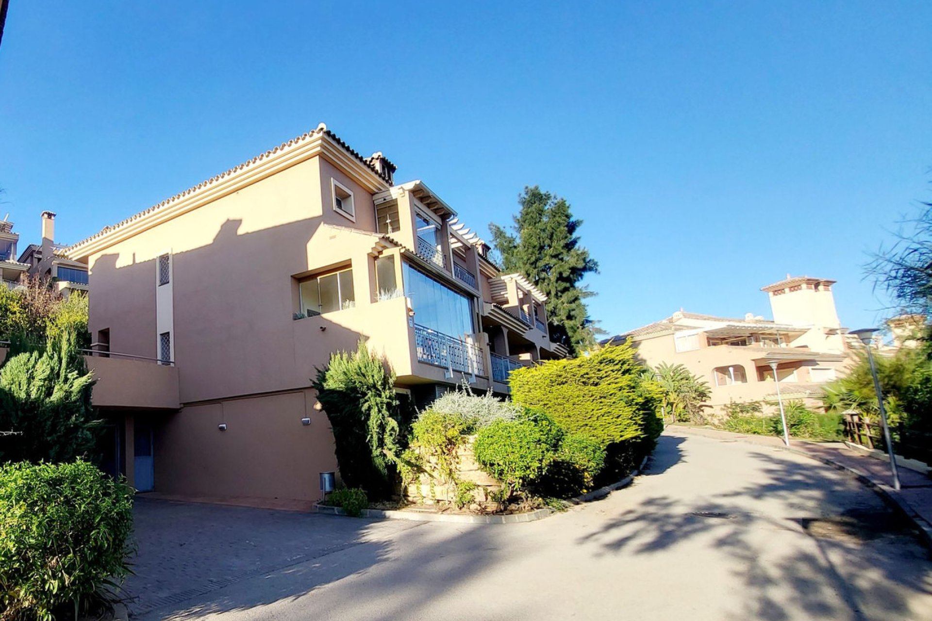 Resale - House - Townhouse - Marbella - La Mairena