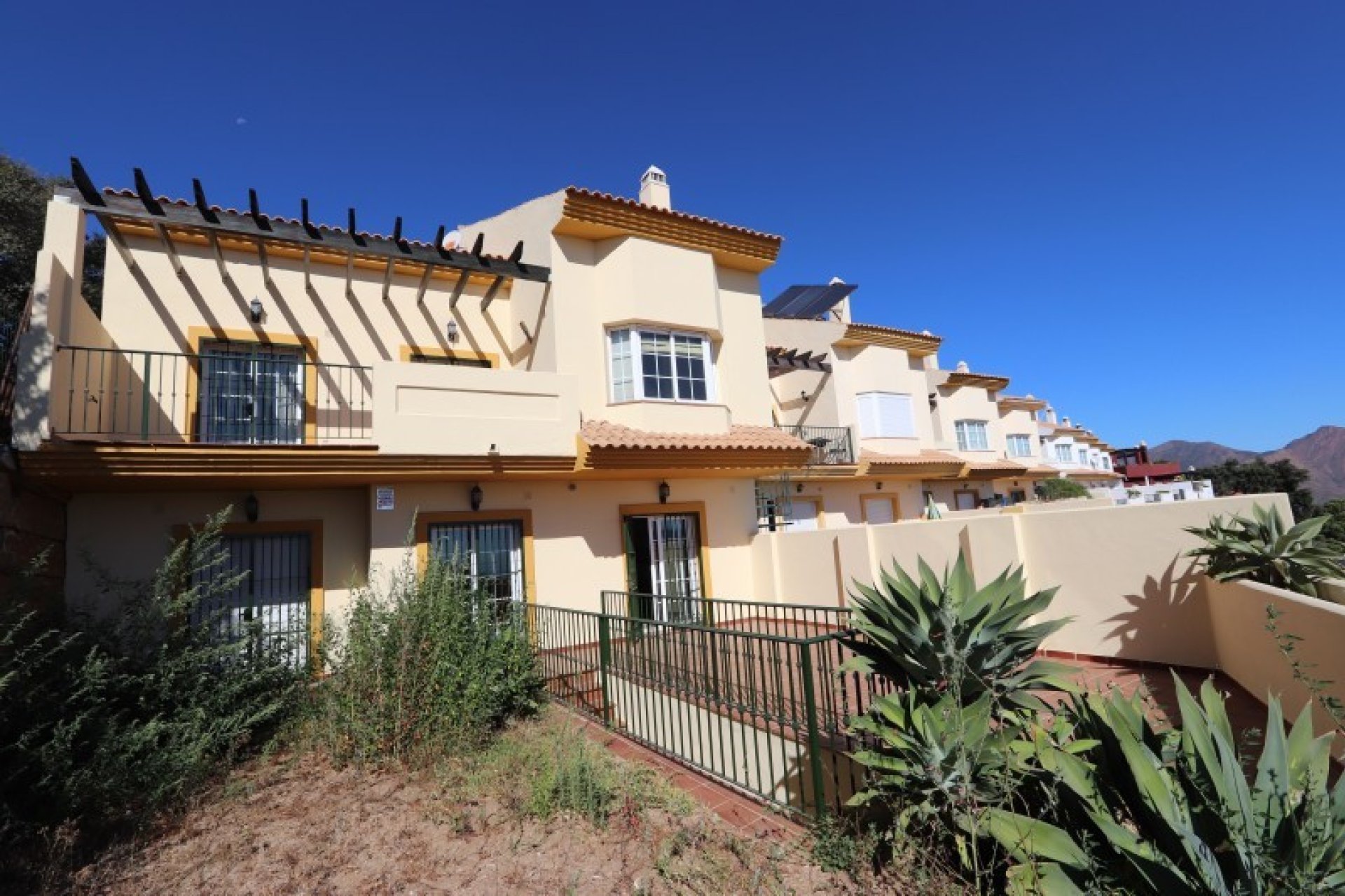 Resale - House - Townhouse - Marbella - La Mairena