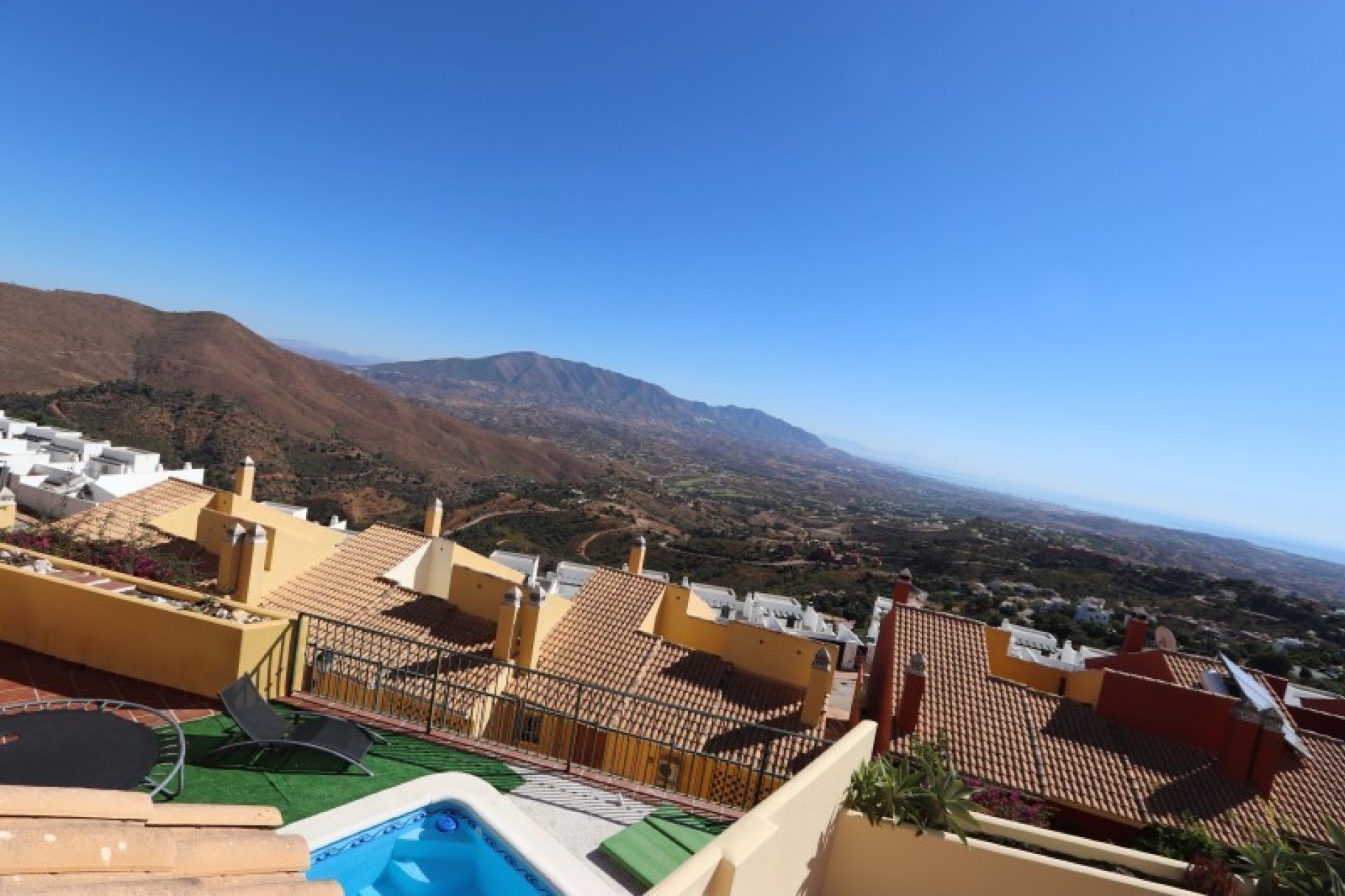 Resale - House - Townhouse - Marbella - La Mairena