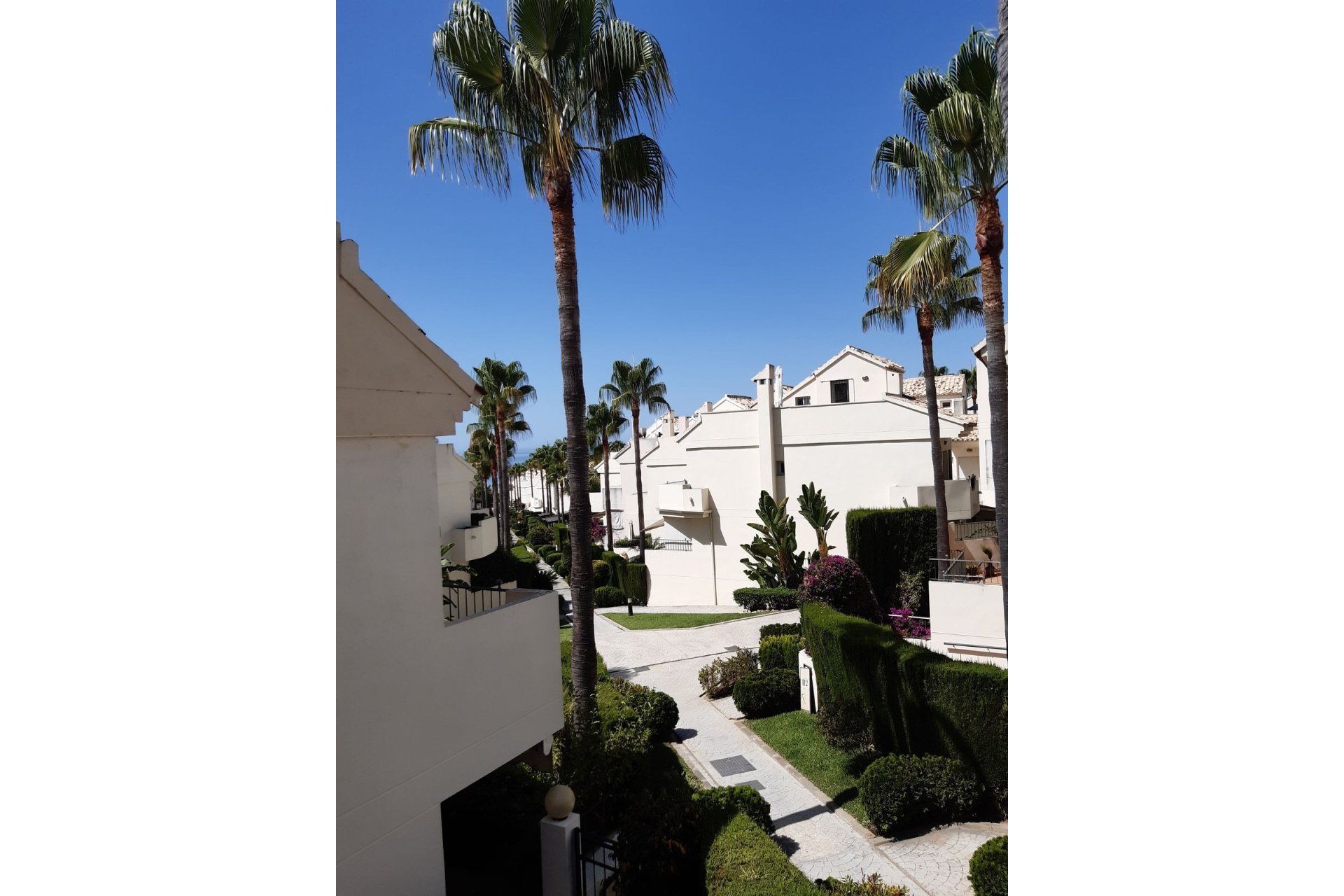 Resale - House - Townhouse - Marbella - Las Chapas